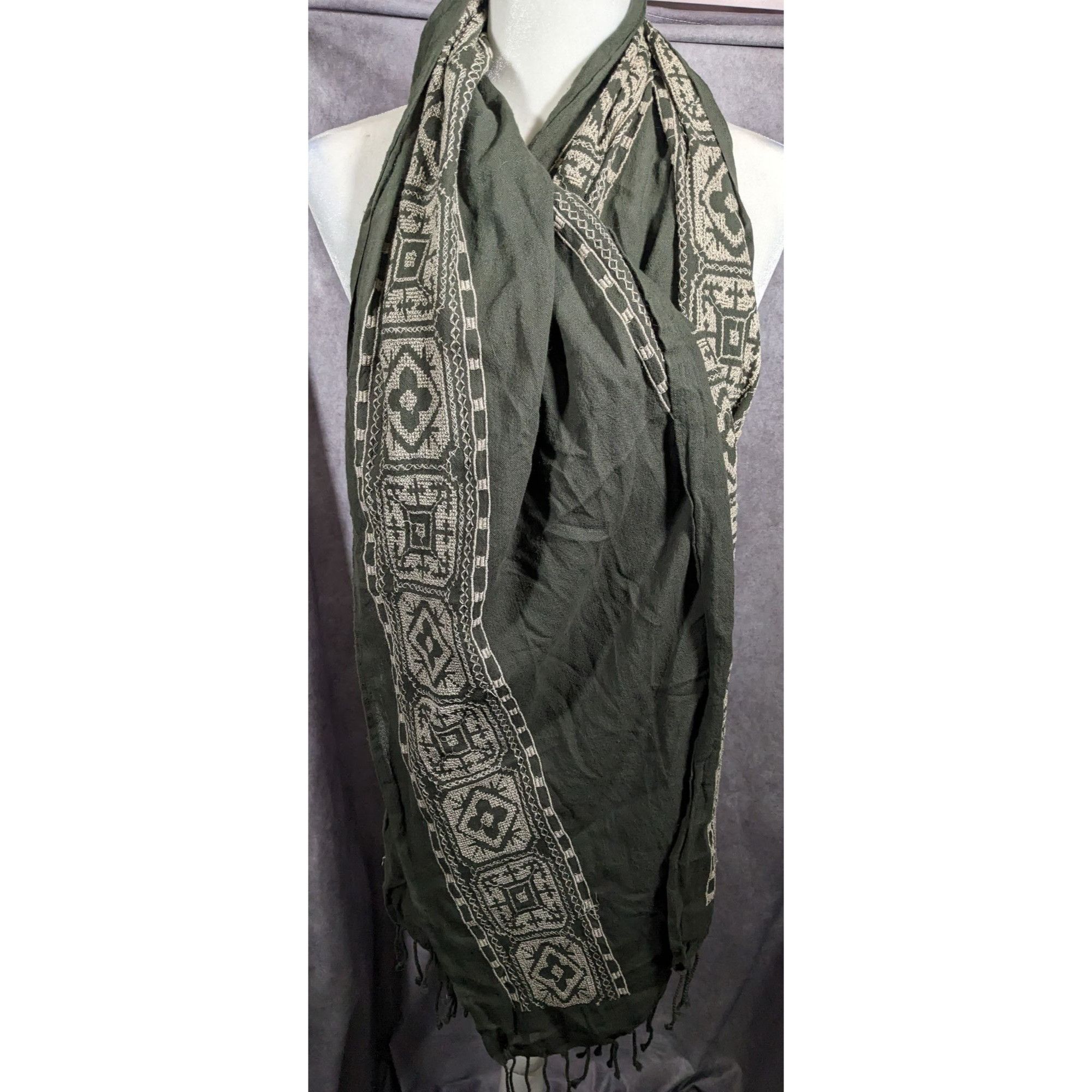 Other Vintage Green And White Floral Embroidered Scarf Size ONE SIZE - 6 Thumbnail