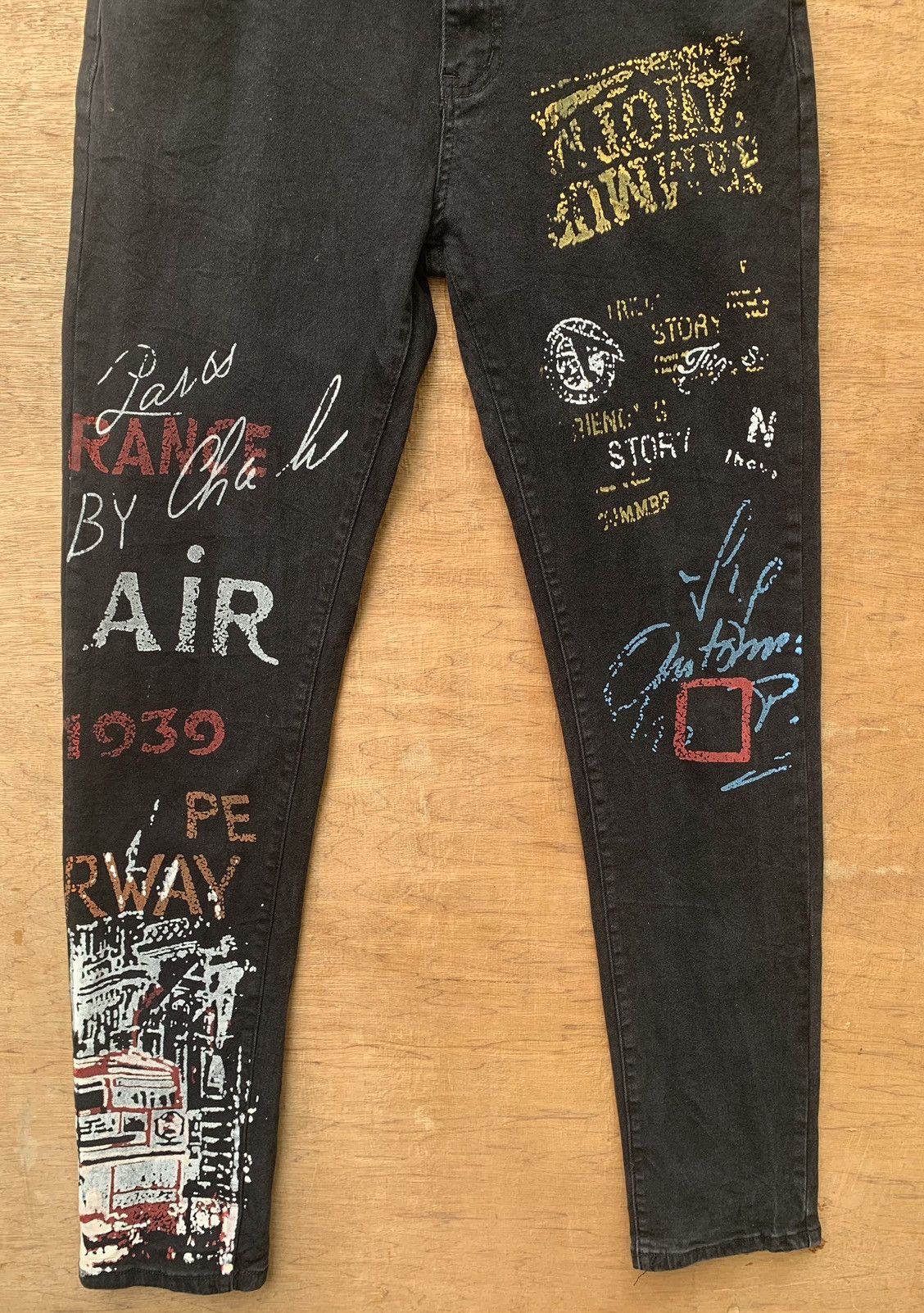 Japanese Brand 🔥 Creative Graffiti Graphic Print Streching Jeans Pants Size US 31 - 9 Thumbnail