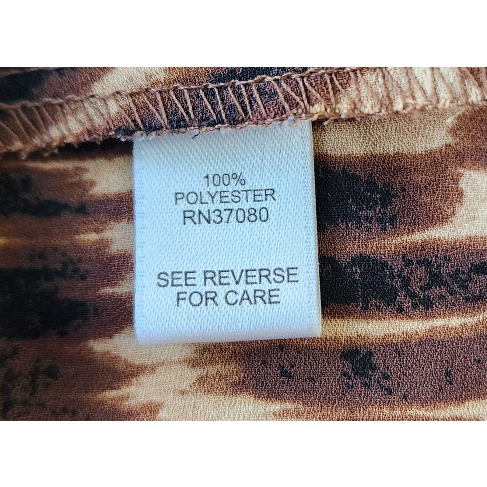 Other Cato Est. 1946 Leopard Print V-Neck Blouse Roll Tab Sleeves Size M / US 6-8 / IT 42-44 - 10 Thumbnail