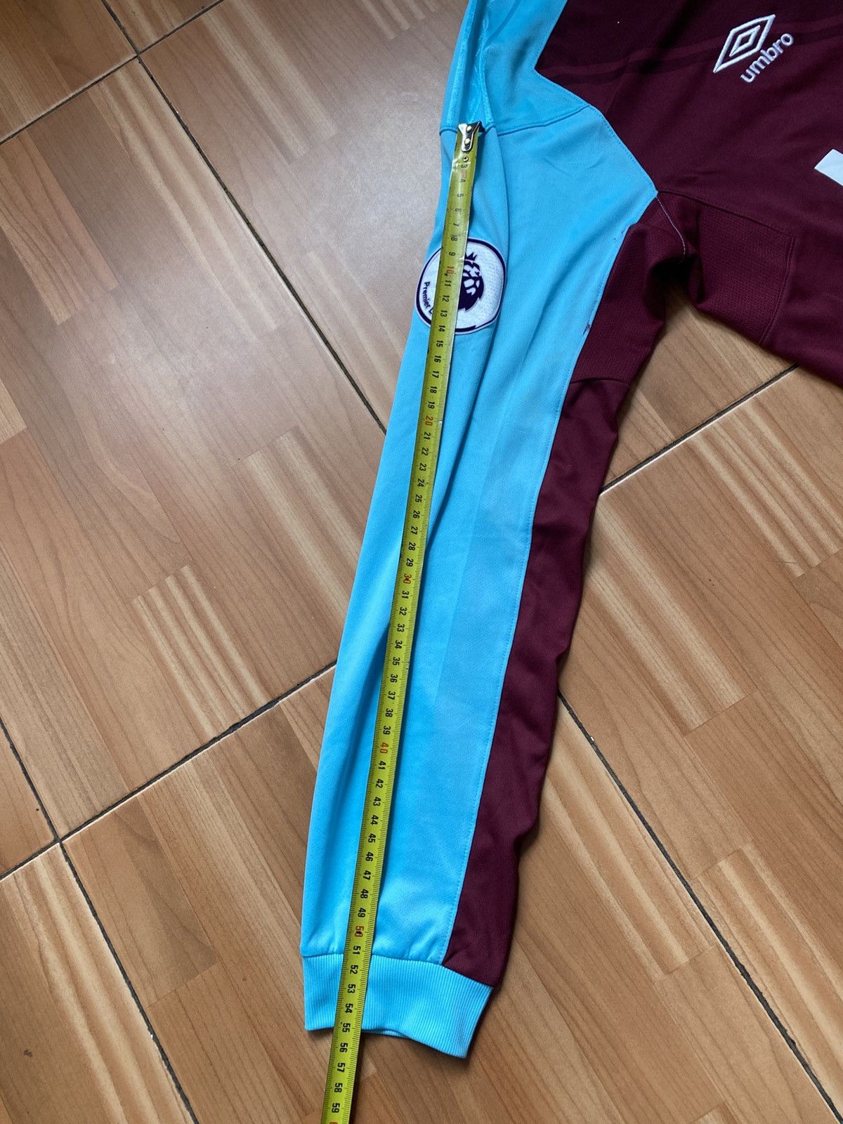 Umbro Umbro West Ham United L/S Home Football Shirt 2017/18 Size US L / EU 52-54 / 3 - 13 Thumbnail
