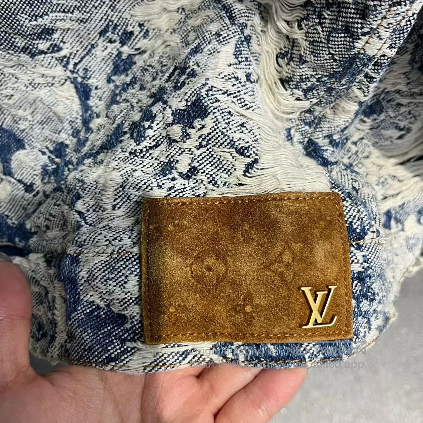 Louis Vuitton blue floral print long sleeve denim jacket. Size US L / EU 52-54 / 3 - 4 Thumbnail