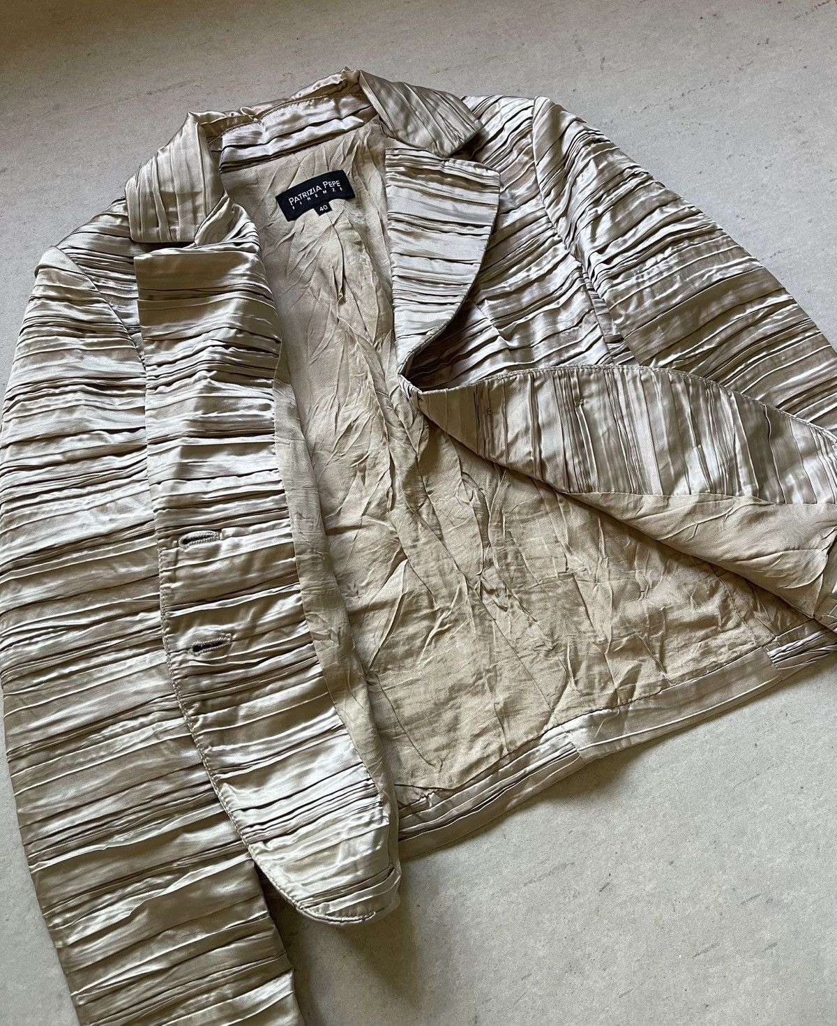 Patrizia Pepe 🔥 PATRIZIA PEPE WOMEN'S PLEATED CROPPED JACKET Size S / US 4 / IT 40 - 7 Thumbnail