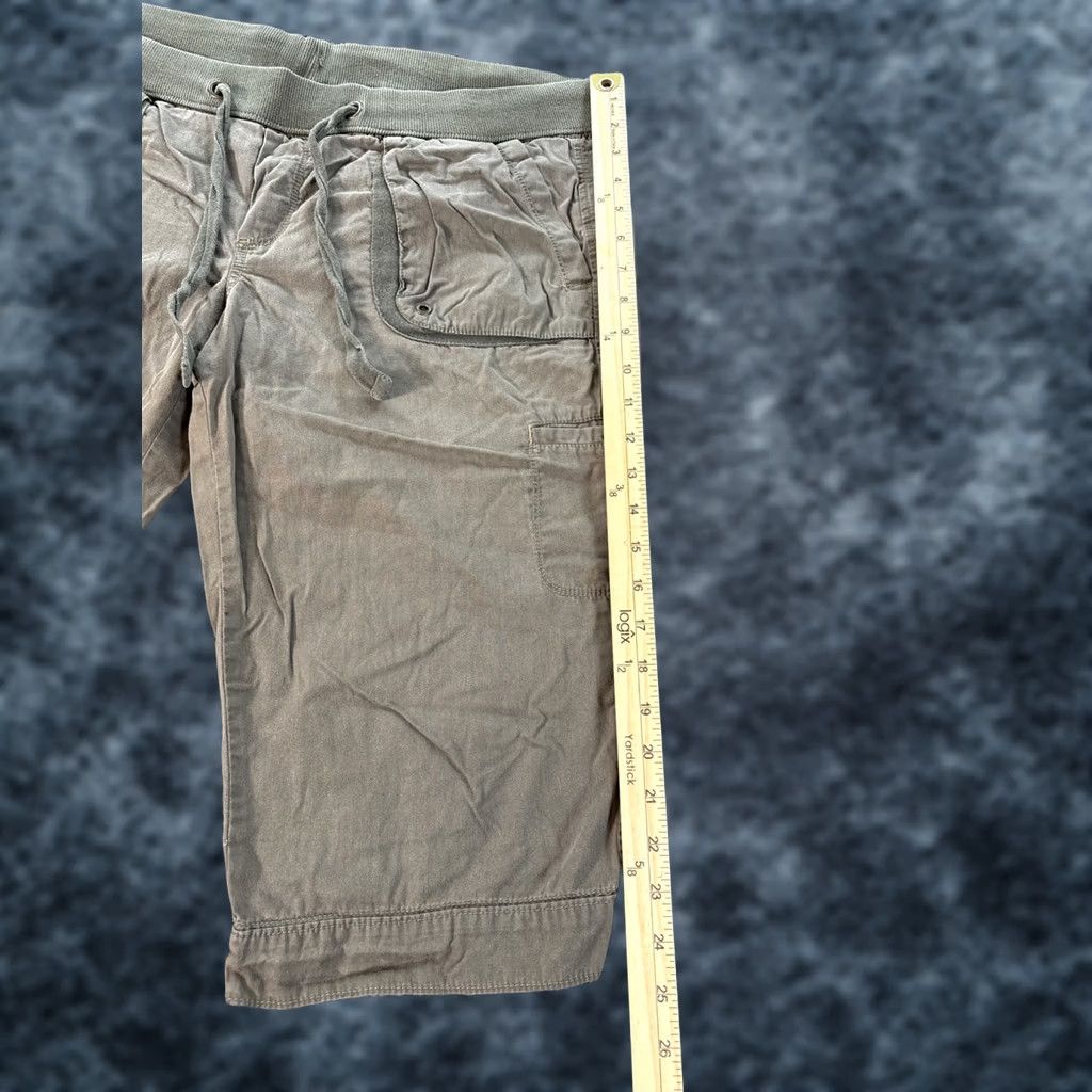 Old Navy VINTAGE Levis Old Navy Capri Jeans Womens L Low Rise Brown Cargo Baggy Y2K Relaxed Capris Ladies L Brown Levis Old Navy Capri Jeans Ladies L Brown Y2K Size 36" / US 14 / IT 50 - 1 Thumbnail
