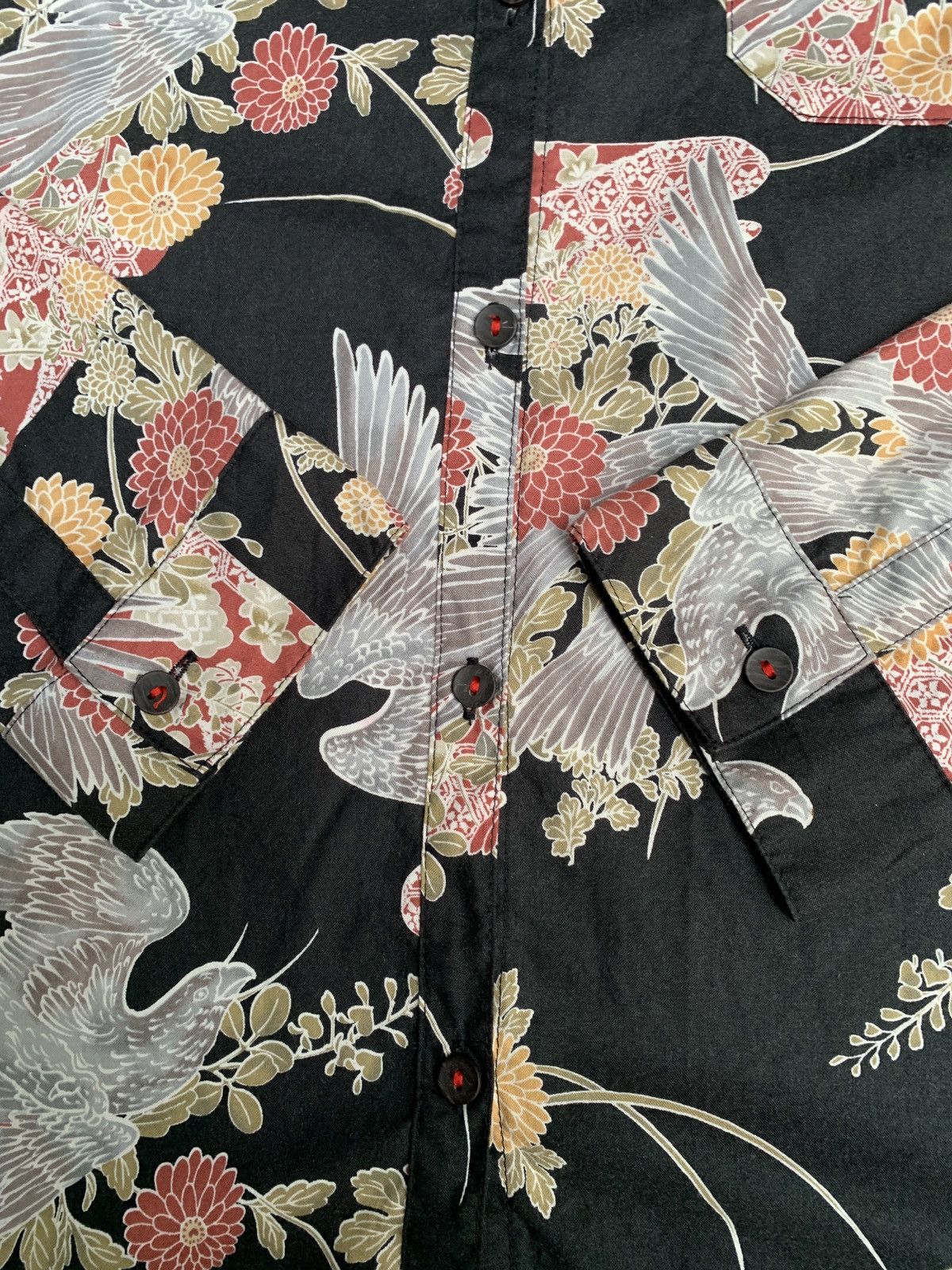 Japanese Brand × Takeo Kikuchi 2000s Takeo Kikuchi Oriental Bird and Flower Shirt Size M / US 6-8 / IT 42-44 - 4 Thumbnail