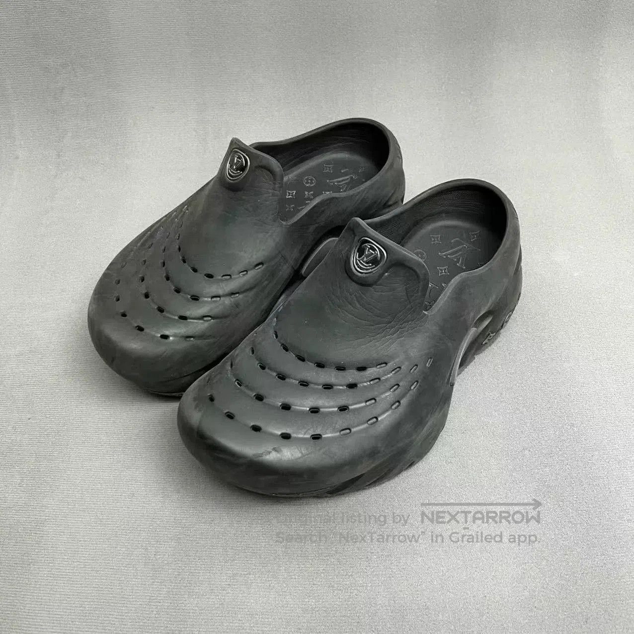Louis Vuitton louis vuitton black shark bottom shoes. Size US 8 / EU 41 - 1 Thumbnail