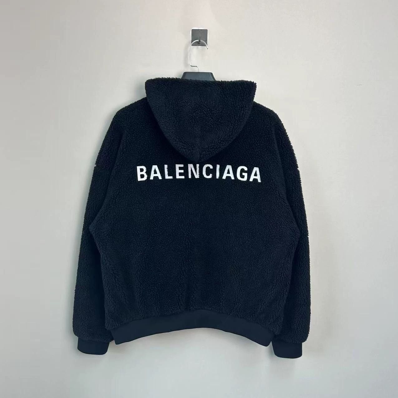 Balenciaga balenciaga new teddy zip jacket size L Size US L / EU 52-54 / 3 - 1 Thumbnail