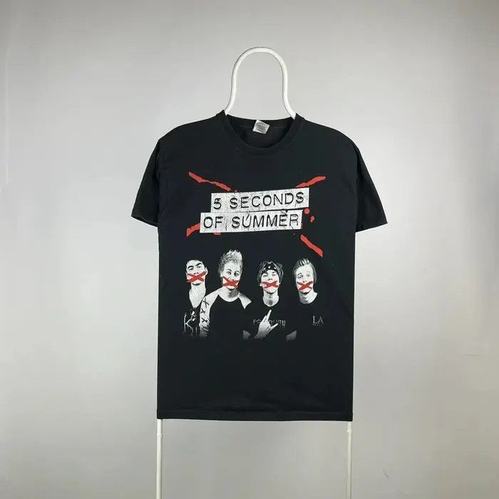 Band Tees 5 seconds of summer T-shirt rock band tee size Medium Size US M / EU 48-50 / 2 - 1 Thumbnail