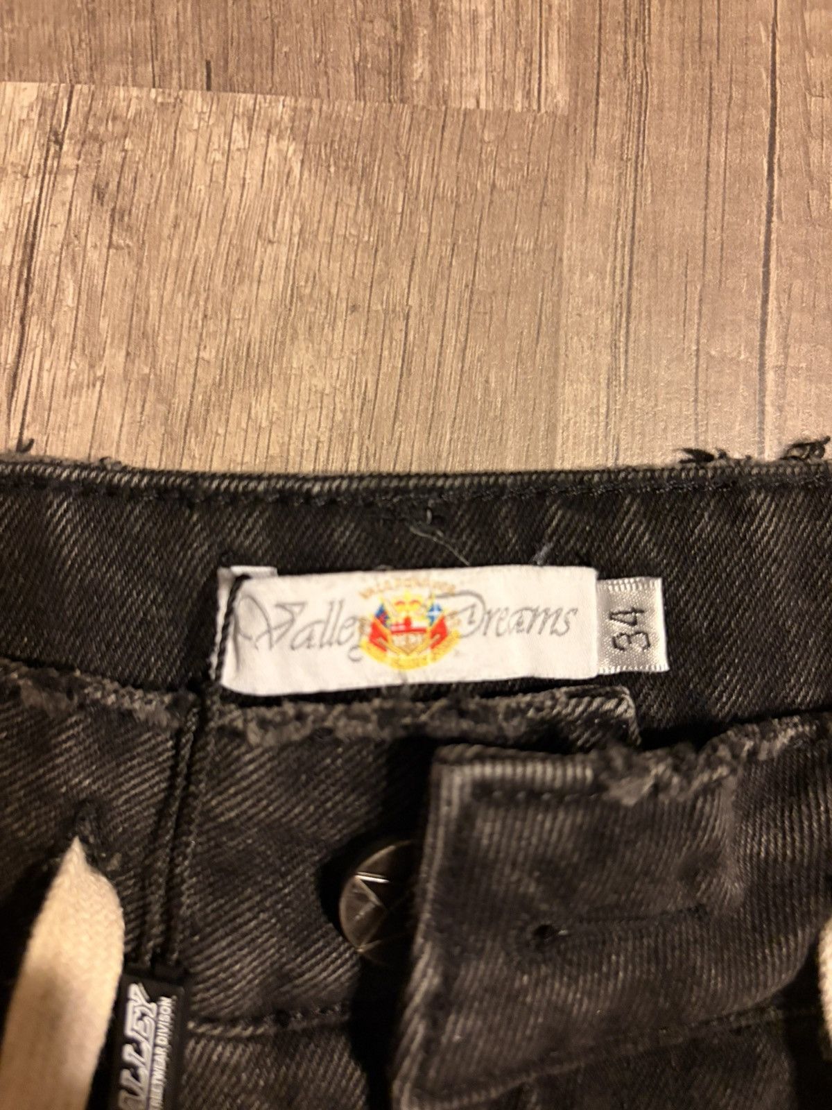 Vale Vale Forever Dream Jorts Size US 34 / EU 50 - 12 Thumbnail