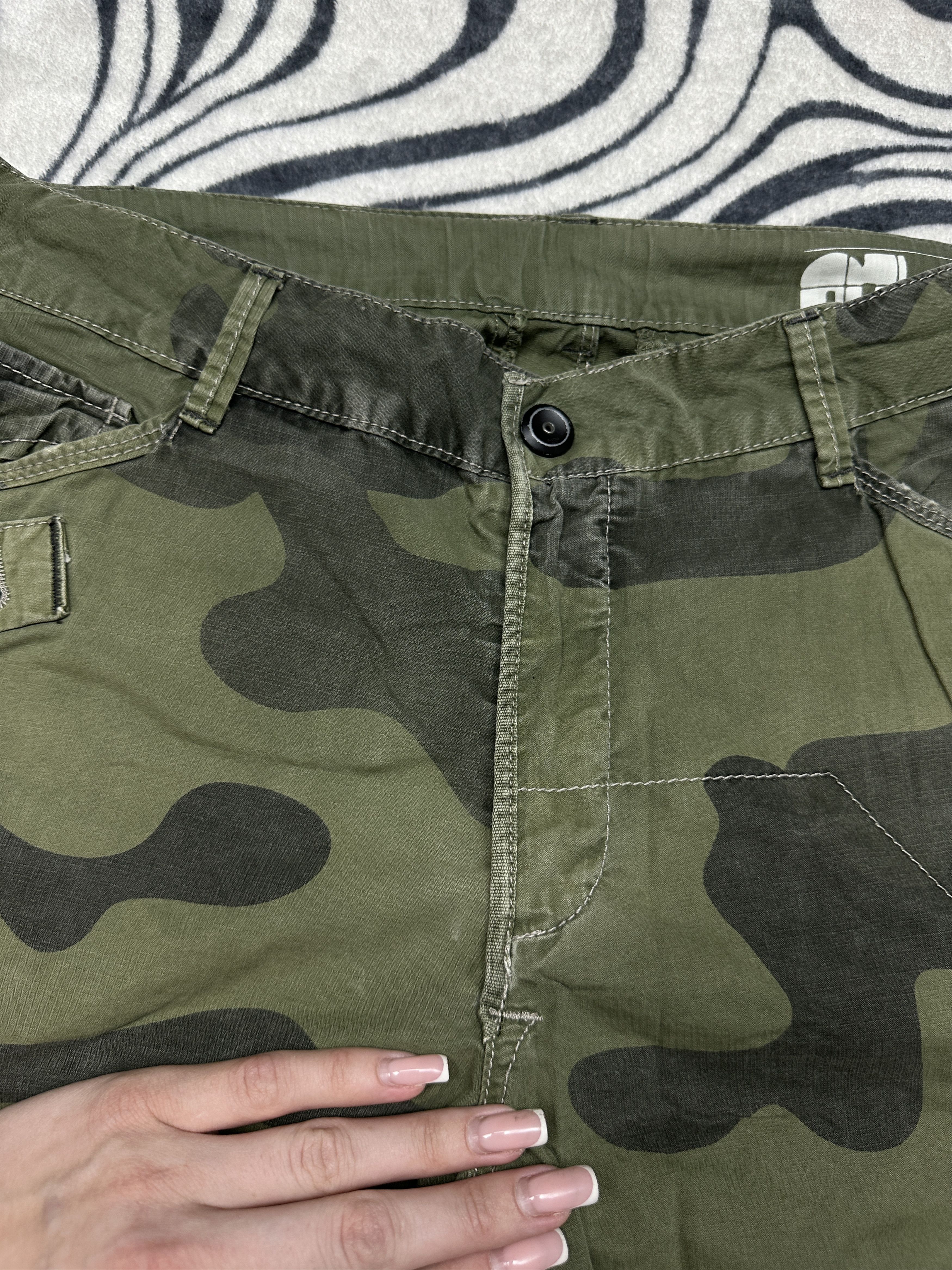 G-Star G Star Raw Rovic Loose Womens Camo Cargo Pants Jogger Size 27" / US 4 / IT 40 - 3 Thumbnail