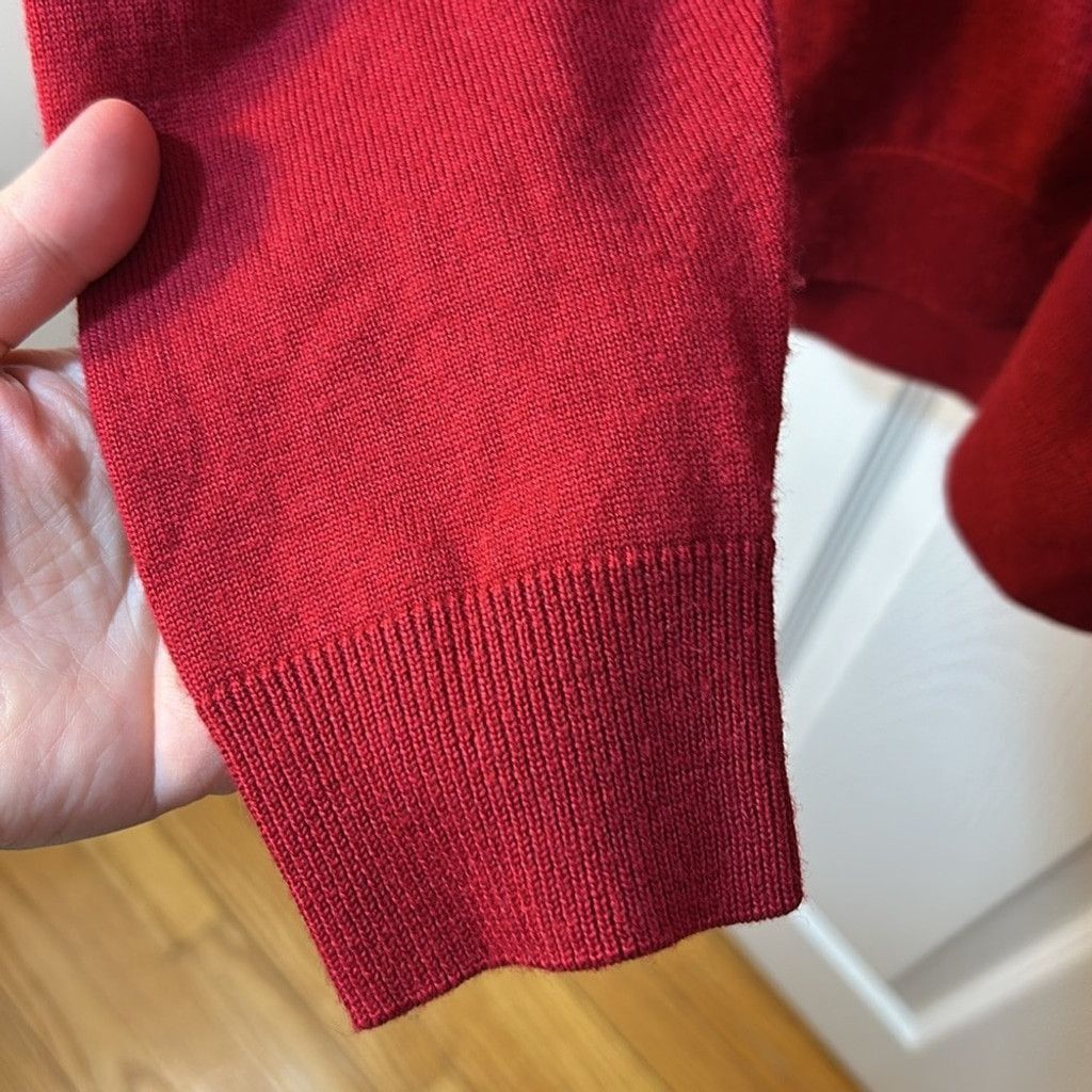 Britches Britches Merino Wool Blend Red V-Neck Sweater size large Size US L / EU 52-54 / 3 - 3 Thumbnail