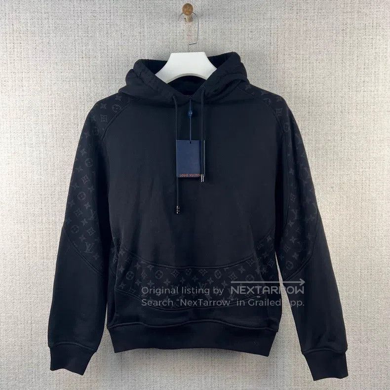 Louis Vuitton Louis Vuitton Circumferential presbyopic Logo printed hood Size US XS / EU 42 / 0 - 1 Thumbnail
