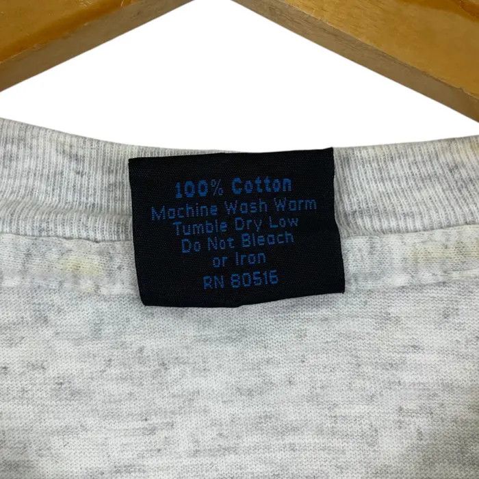 Vintage Vintage 90’ HAAGEN DAZS HAWAII Waikiki Ice Creams Tee Shirt Size US L / EU 52-54 / 3 - 10 Thumbnail