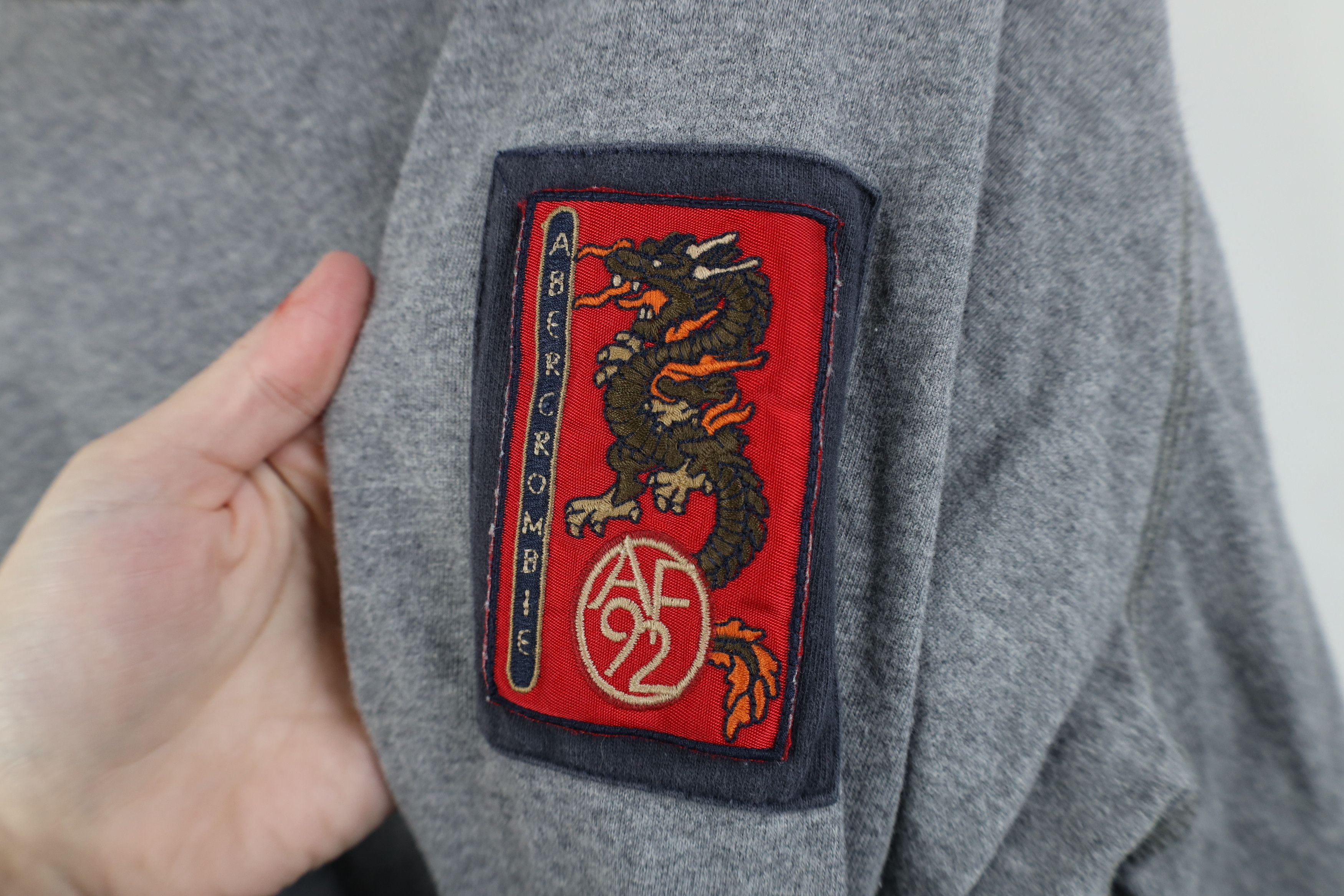 Abercrombie & Fitch Vintage Y2K Abercrombie & Fitch Dragon Long Sleeve T-Shirt Size US XL / EU 56 / 4 - 4 Thumbnail