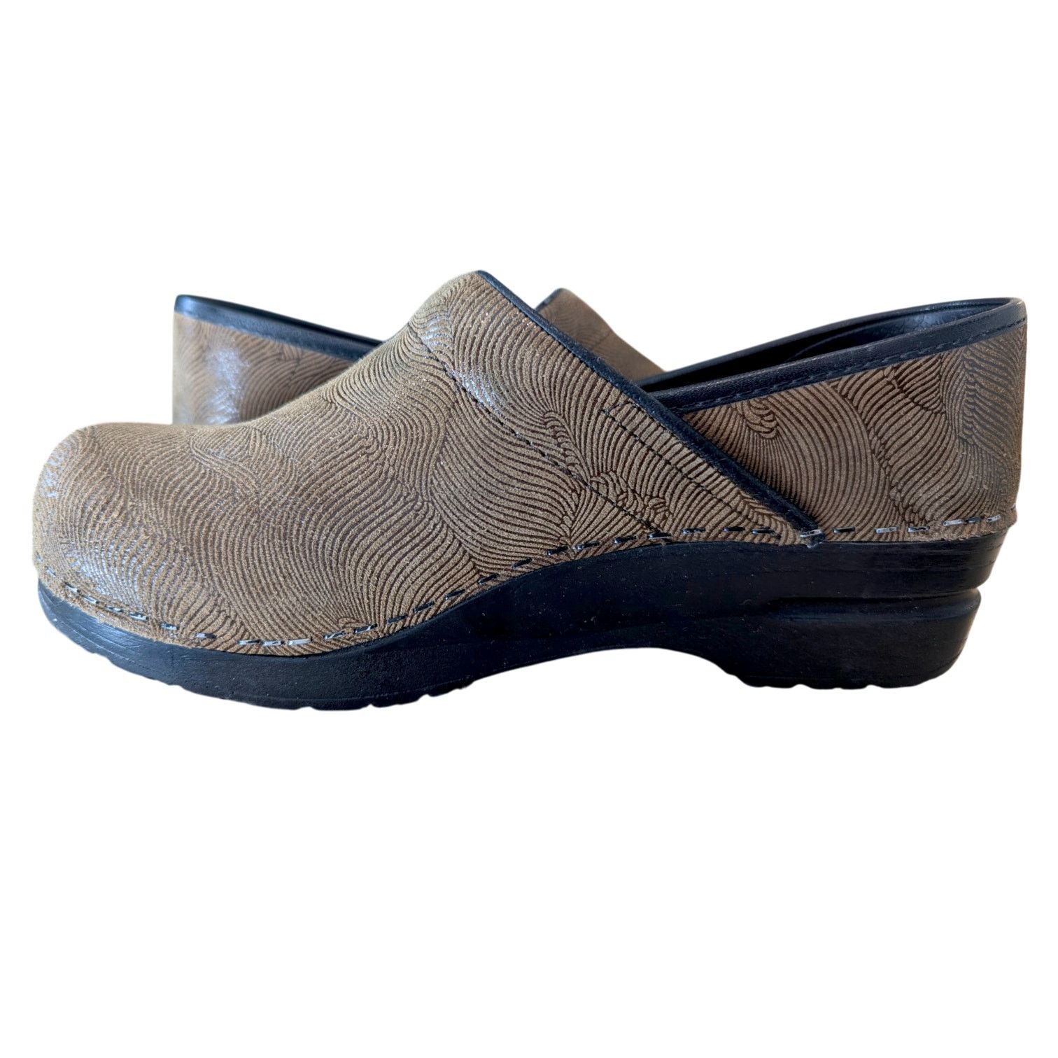 Other Sanita Brown Textured Wave Danish Clogs Size 39 Size US 8 / IT 38 - 4 Thumbnail