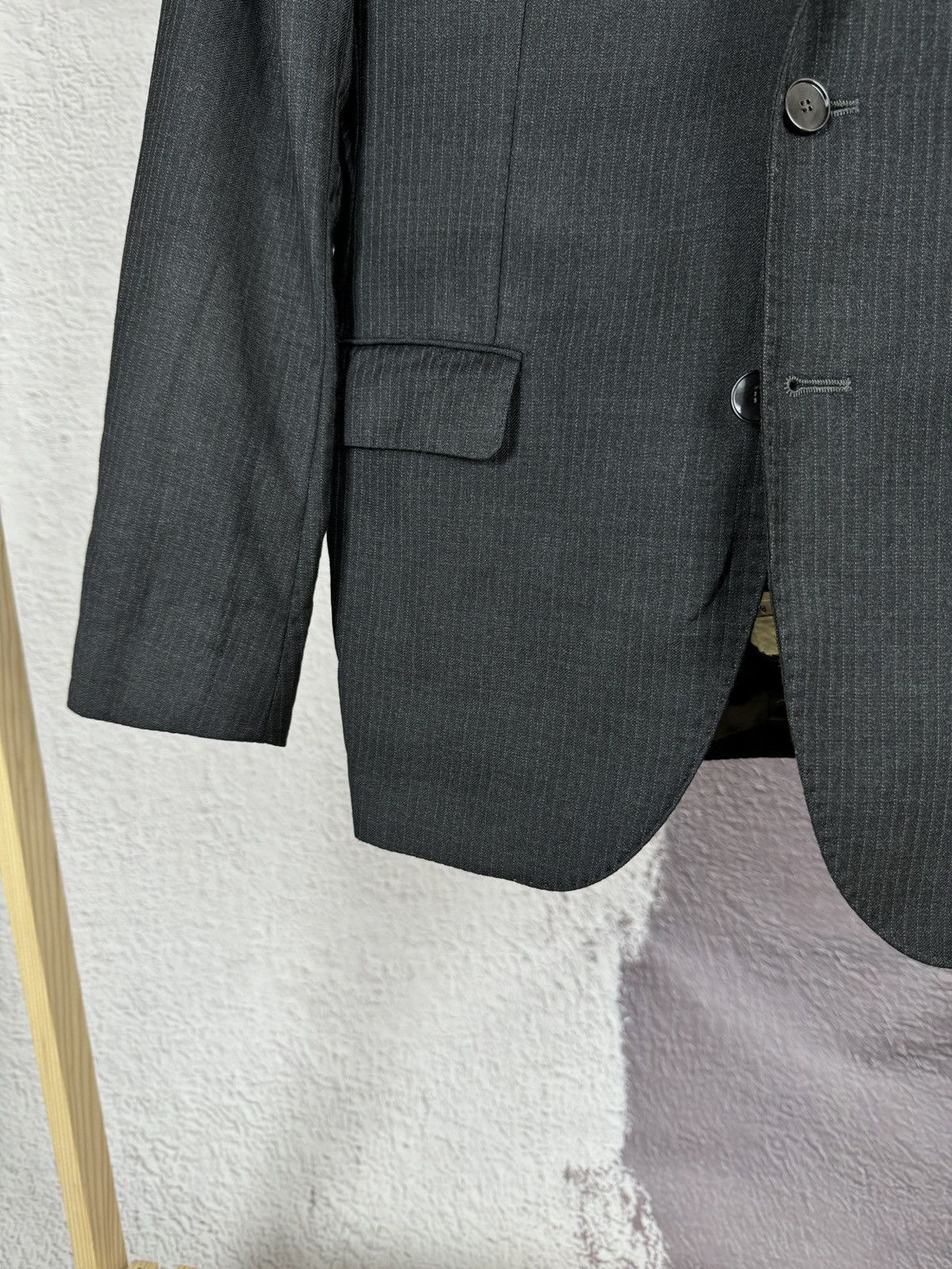 Paoloni Paoloni black graphite striped 2 button Quarantasei suit Size 36R - 7 Thumbnail