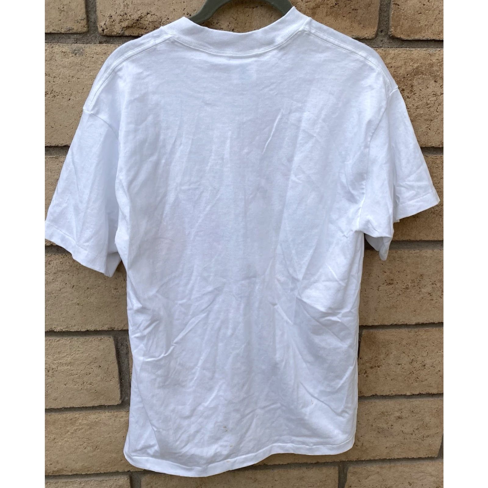 Nautica VINTAGE Bravo By Breakaway Inc T-Shirt Nautical White L Mens Plymouth Massachusetts Neon Graphics Tee Shirt Size US L / EU 52-54 / 3 - 7 Thumbnail
