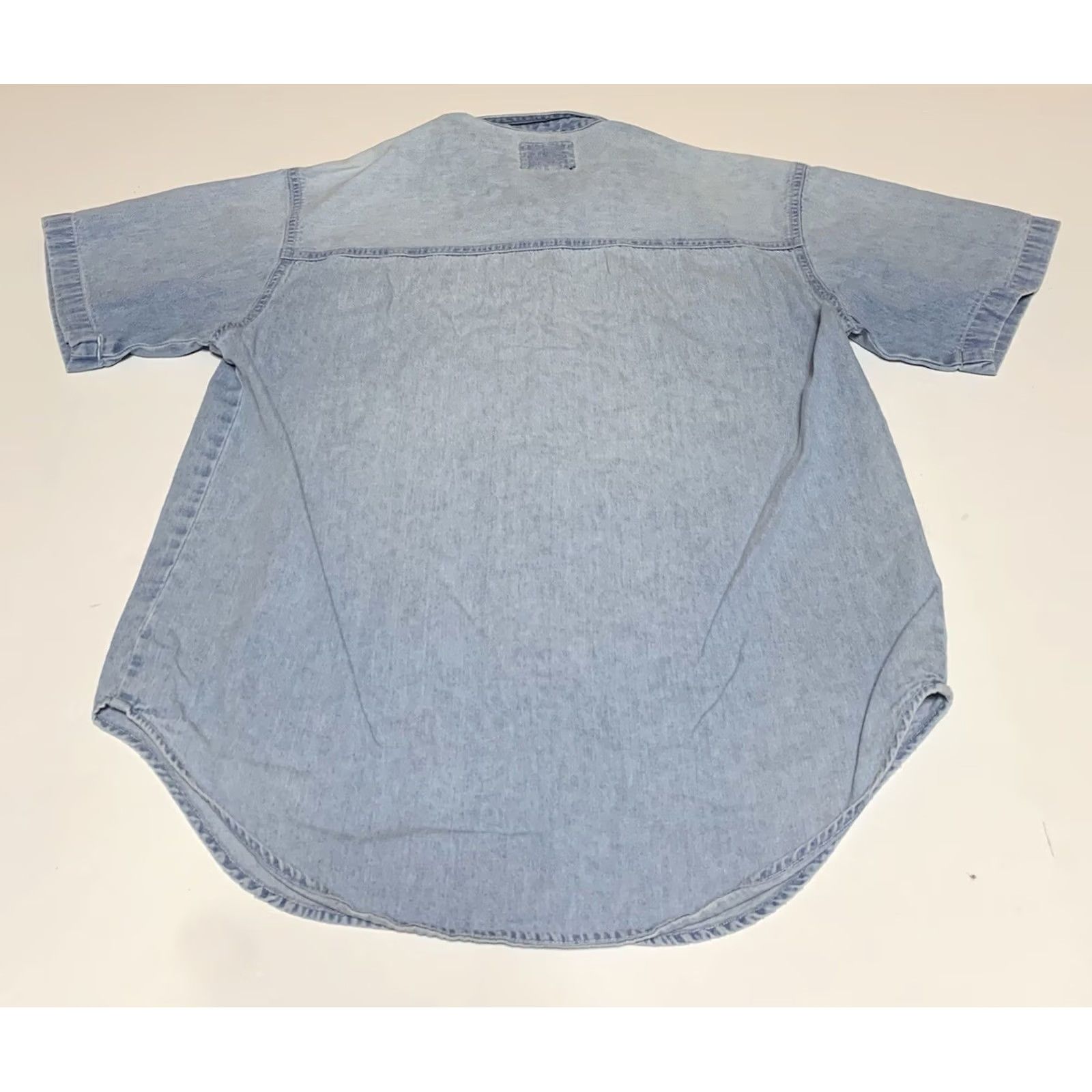 Vintage VINTAGE Lets Quinn Again Women's Shirt Cowboy Bears Blue Short Sleeve Button-Up Top Sz A S Size S / US 4 / IT 40 - 7 Thumbnail