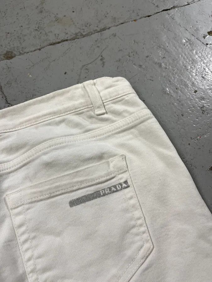 Prada 2000s Prada Classic White Denim Jeans Size US 33 - 10 Thumbnail