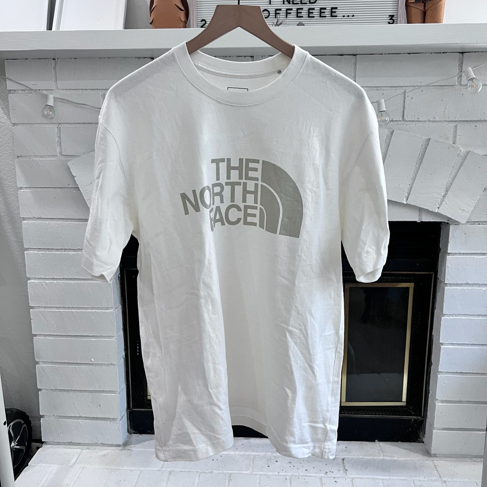 The North Face The North Face Half Dome Logo White Tshirt Soft Grey Logo Size US L / EU 52-54 / 3 - 1 Thumbnail