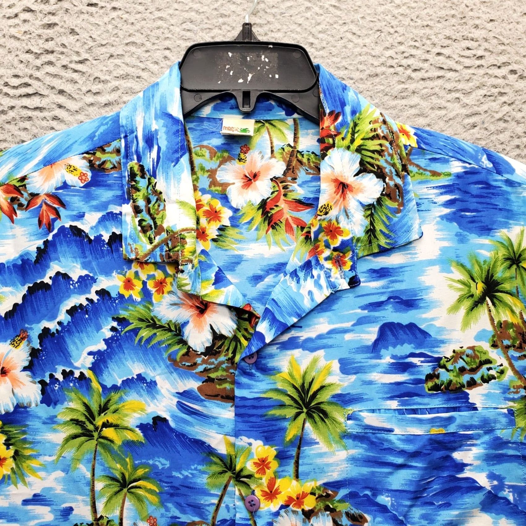 Vintage Magics Hawaiian Shirt Mens XL Multi Tropical Print Short Sleeve Button-Up EUC Size US XL / EU 56 / 4 - 7 Thumbnail