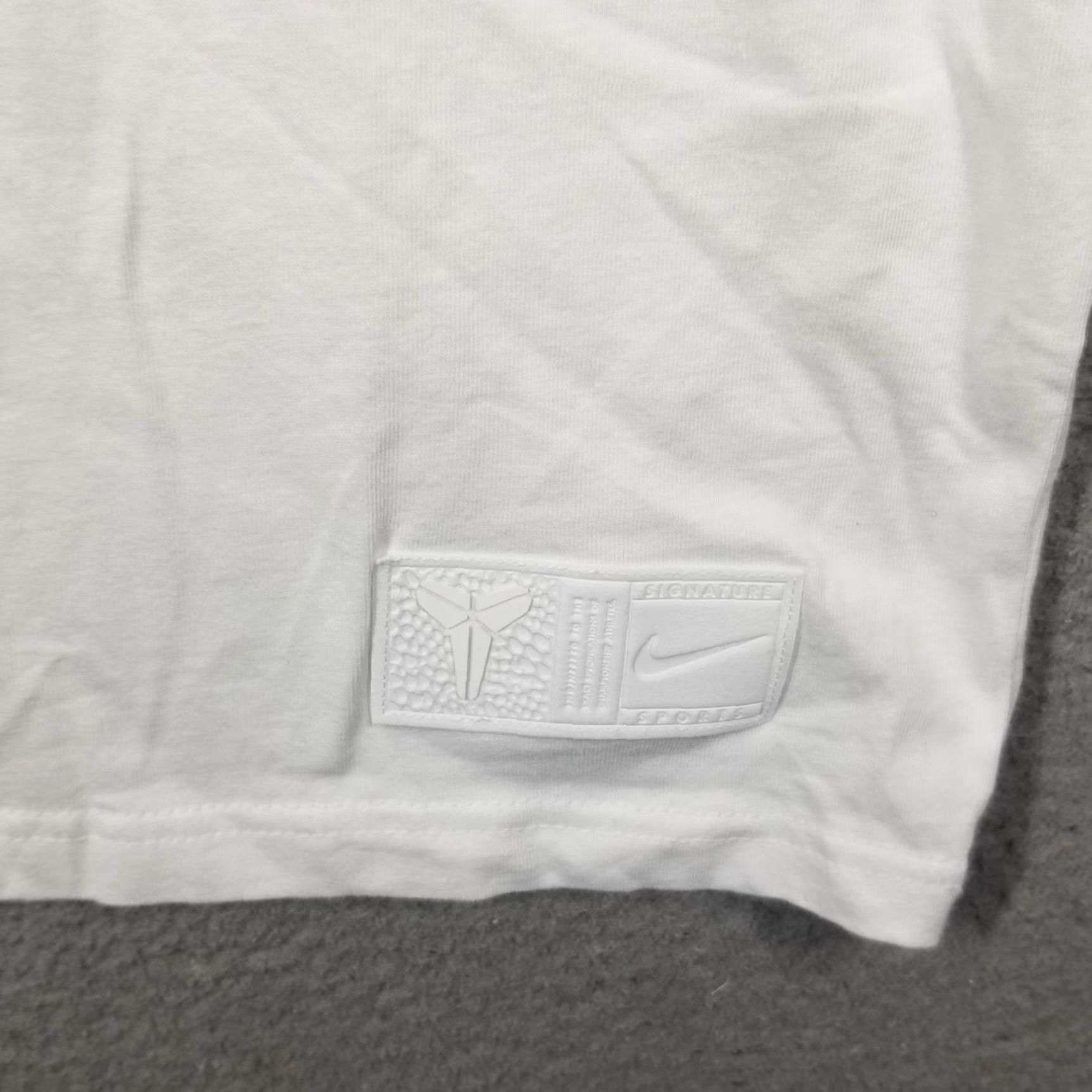 Nike Nike Kobe Halo Max 90 T-Shirt Men's Medium White 90s Sports Celebration Limited Edition Size US M / EU 48-50 / 2 - 5 Thumbnail