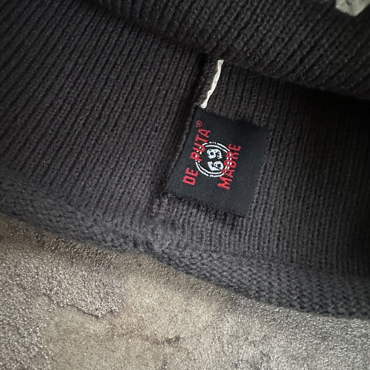 Vintage De Puta Madre 69 Beanie Hat Size ONE SIZE - 3 Thumbnail