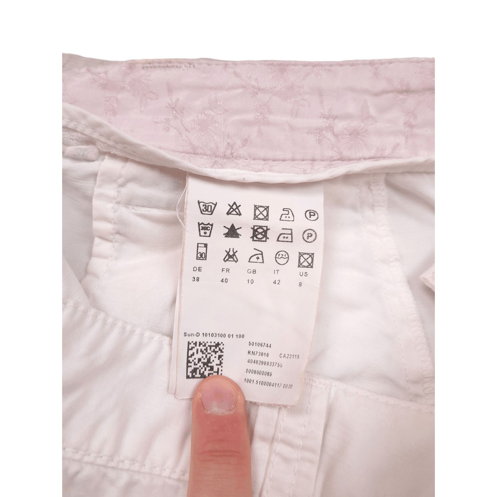 Hugo × Hugo Boss × Vintage Vintage Hugo Boss White Cargo Shorts Size US 30 / EU 46 - 6 Thumbnail