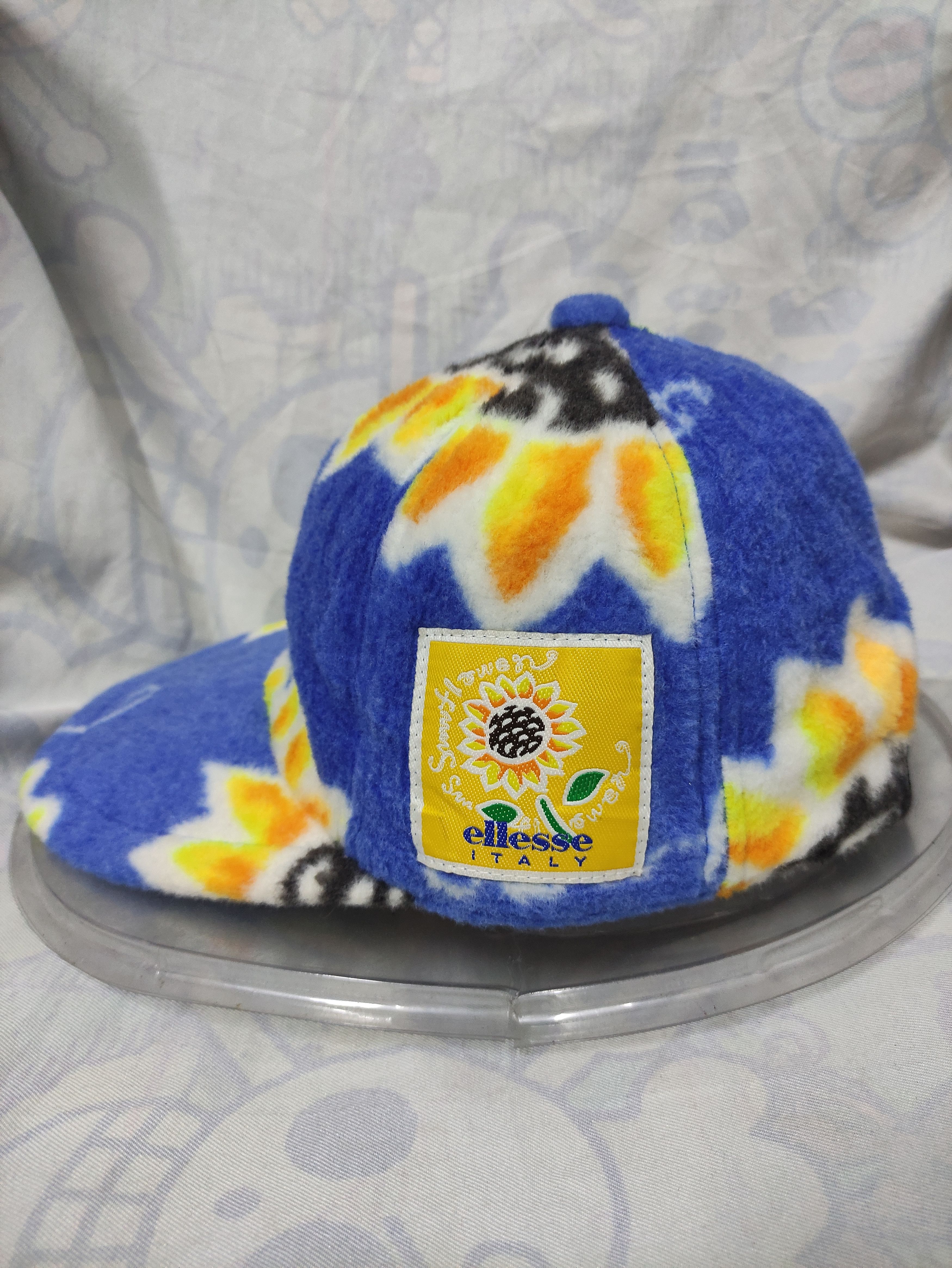 Ellesse × Vintage ELLESSE ITALY WINTER FLEECE CAP FULL PRINT SUNFLOWER Size ONE SIZE - 7 Thumbnail