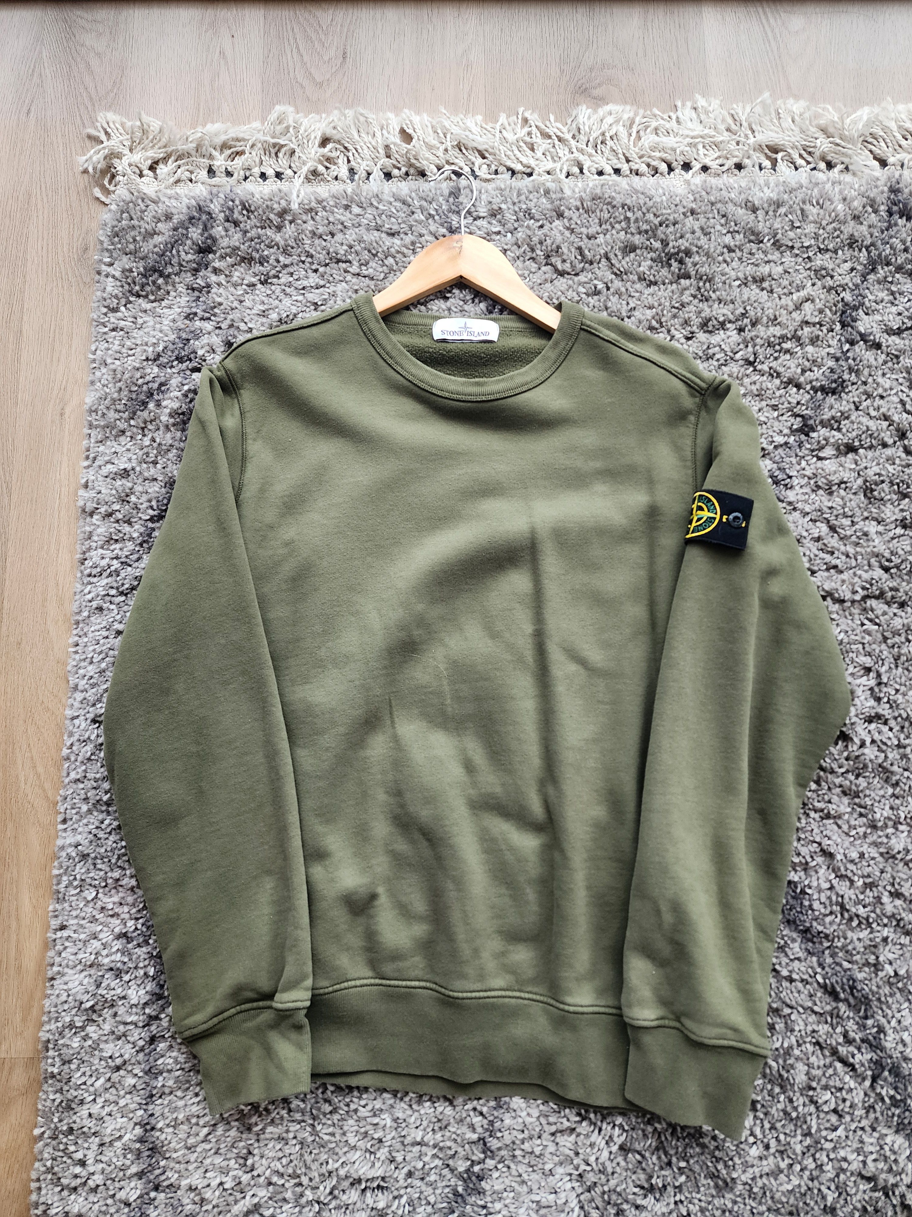 image of Stone Island Sweatshirt in Green, Men's (Size Medium)