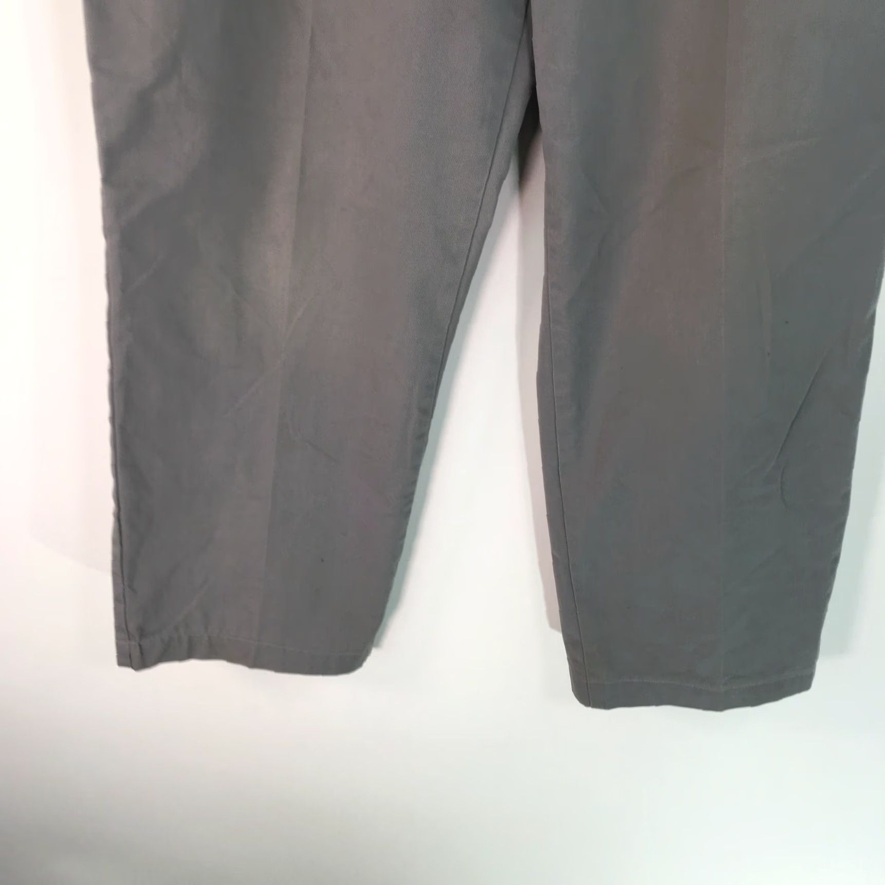 Dockers Dockers Mens Dress Pants Gray Flat Front Classic Fit 34X28 Pants Size US 34 / EU 50 - 4 Thumbnail