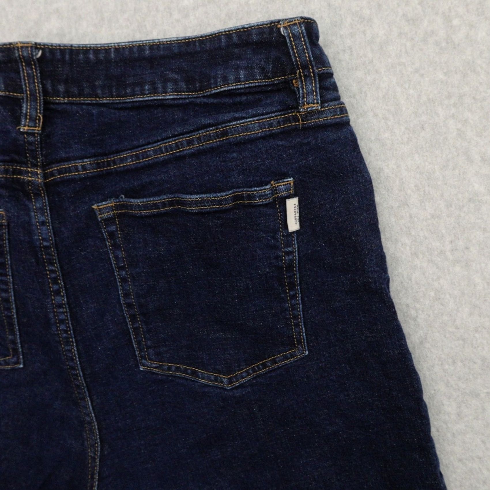Olive Oliver Logan Jeans Womens 33 (33X26) Aberdeen Wide-Leg Crop Dark Wash Blue 33 Regular Size 24" / US 00 / IT 34 - 5 Thumbnail