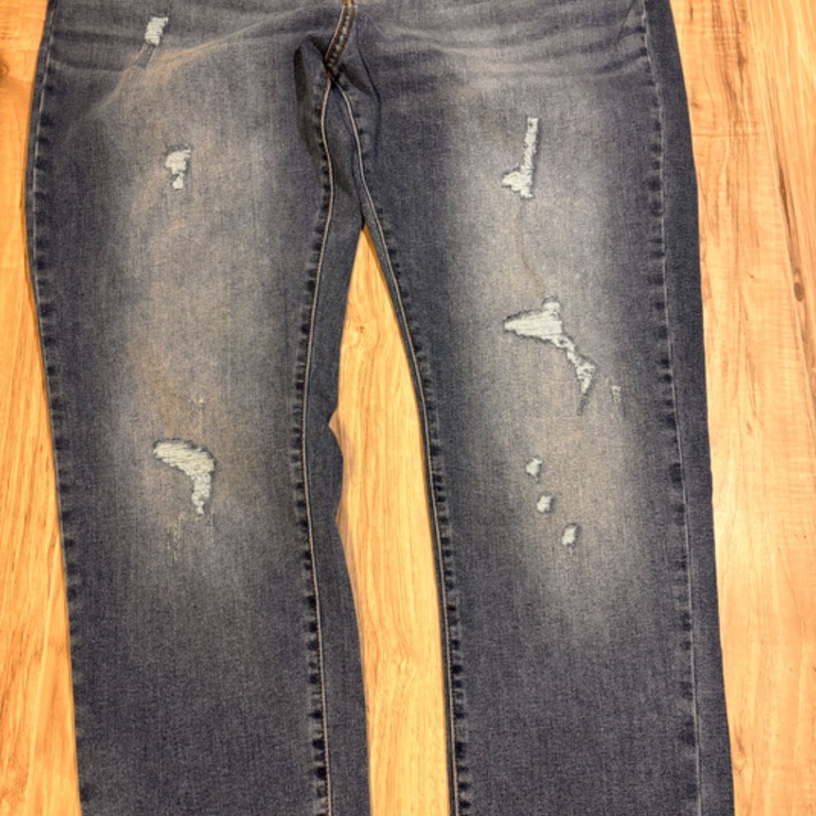 Lucky Brand NWT Lucky Brand Distressed 410 Athletic Slim Jeans - 40x30 Size US 40 / EU 56 - 3 Thumbnail