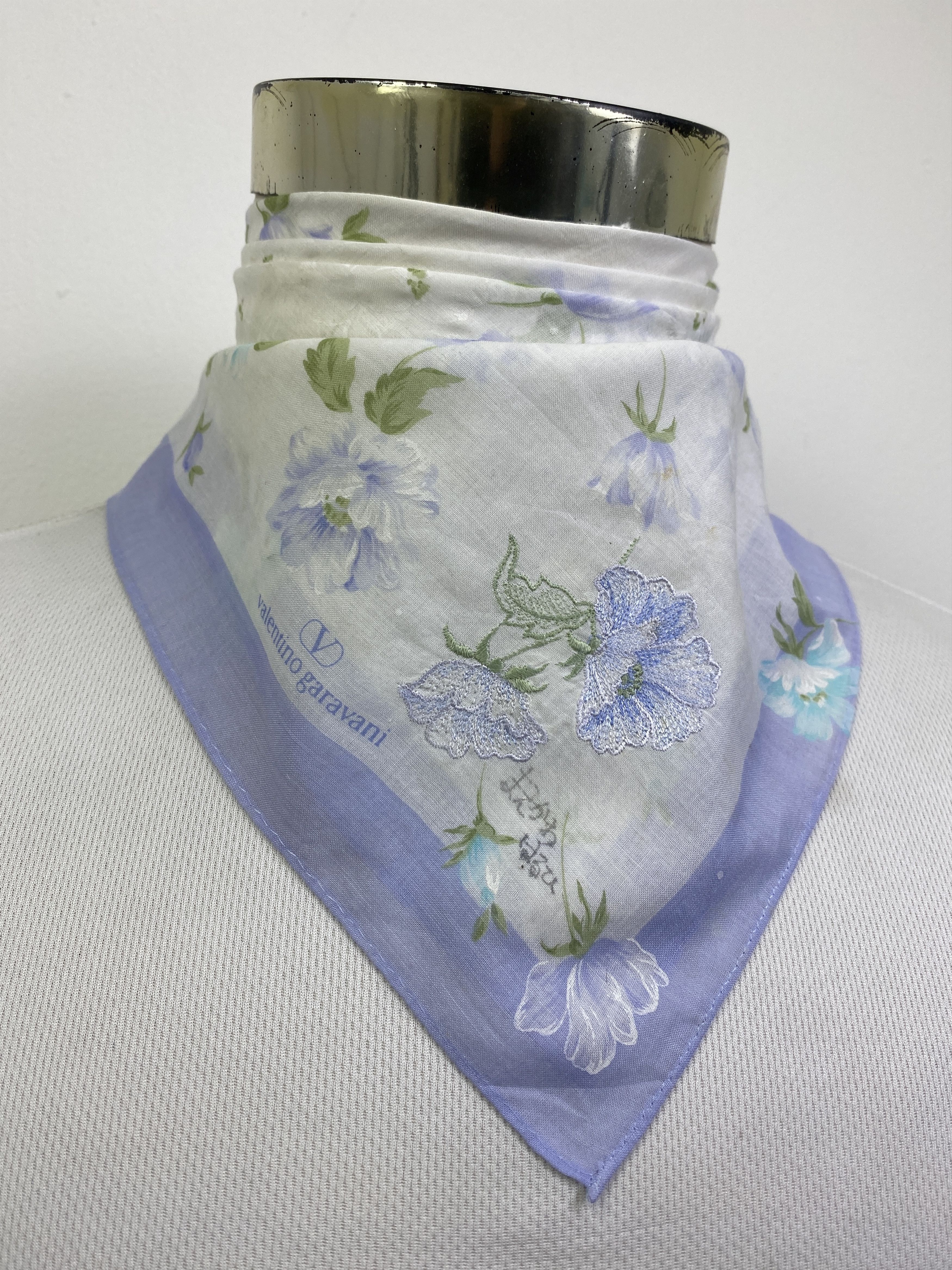 Valentino Valentino Garavani Handkerchief / Neckerchief HKC1036 Size ONE SIZE - 2 Thumbnail