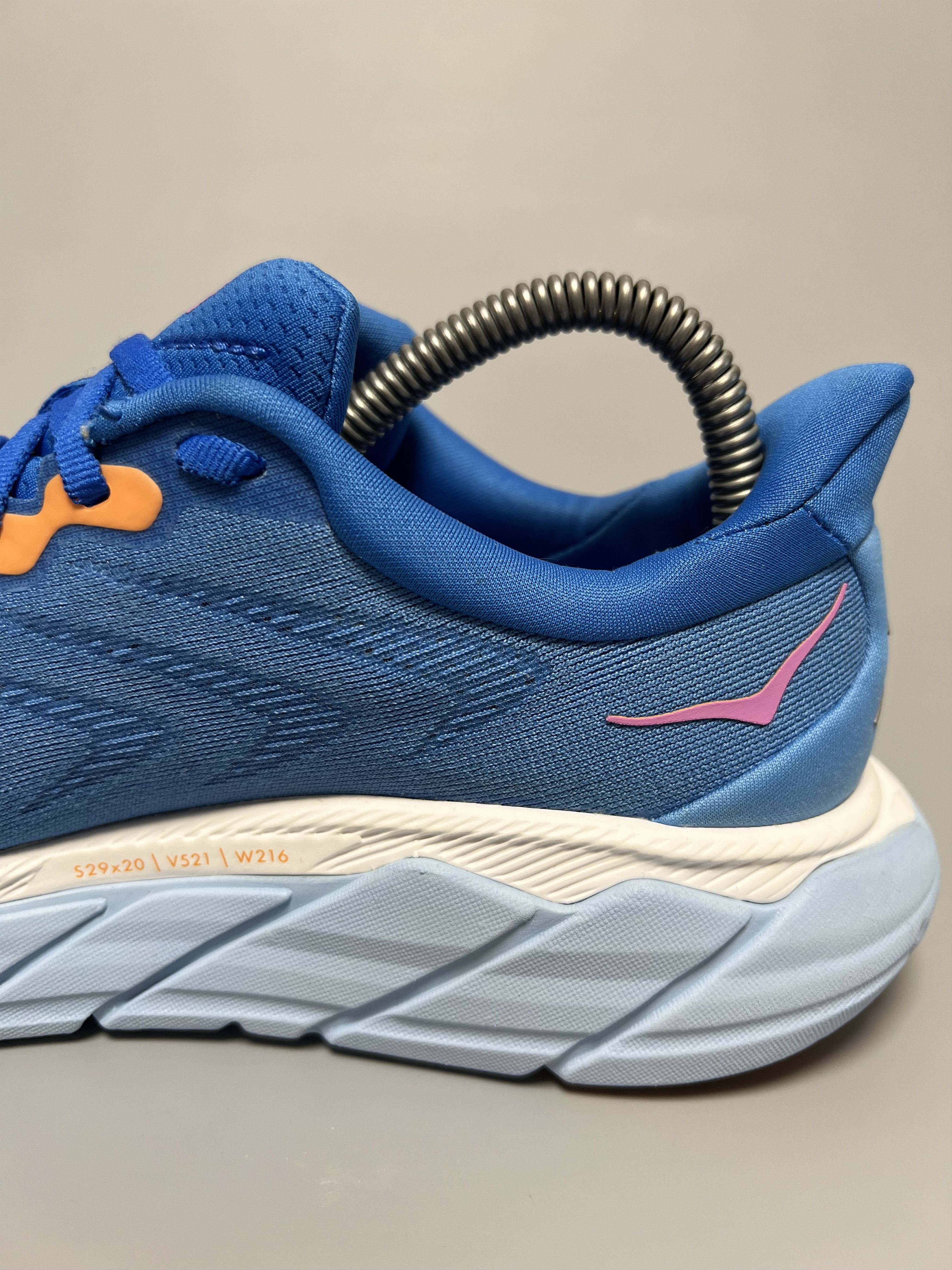 Hoka 7B Hoka One One Arahi 6 Running Shoes 1123195-AACS Size US 7 / IT 37 - 11 Thumbnail