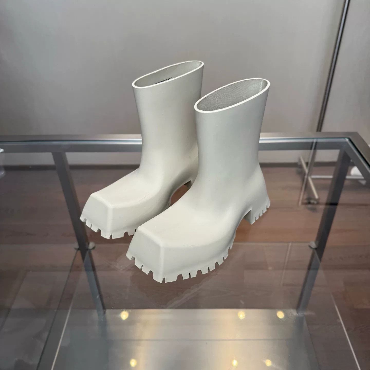 Balenciaga Balenciaga Trooper Beige Square-Toe Ankle Boots Size US 6 / IT 36 - 1 Thumbnail