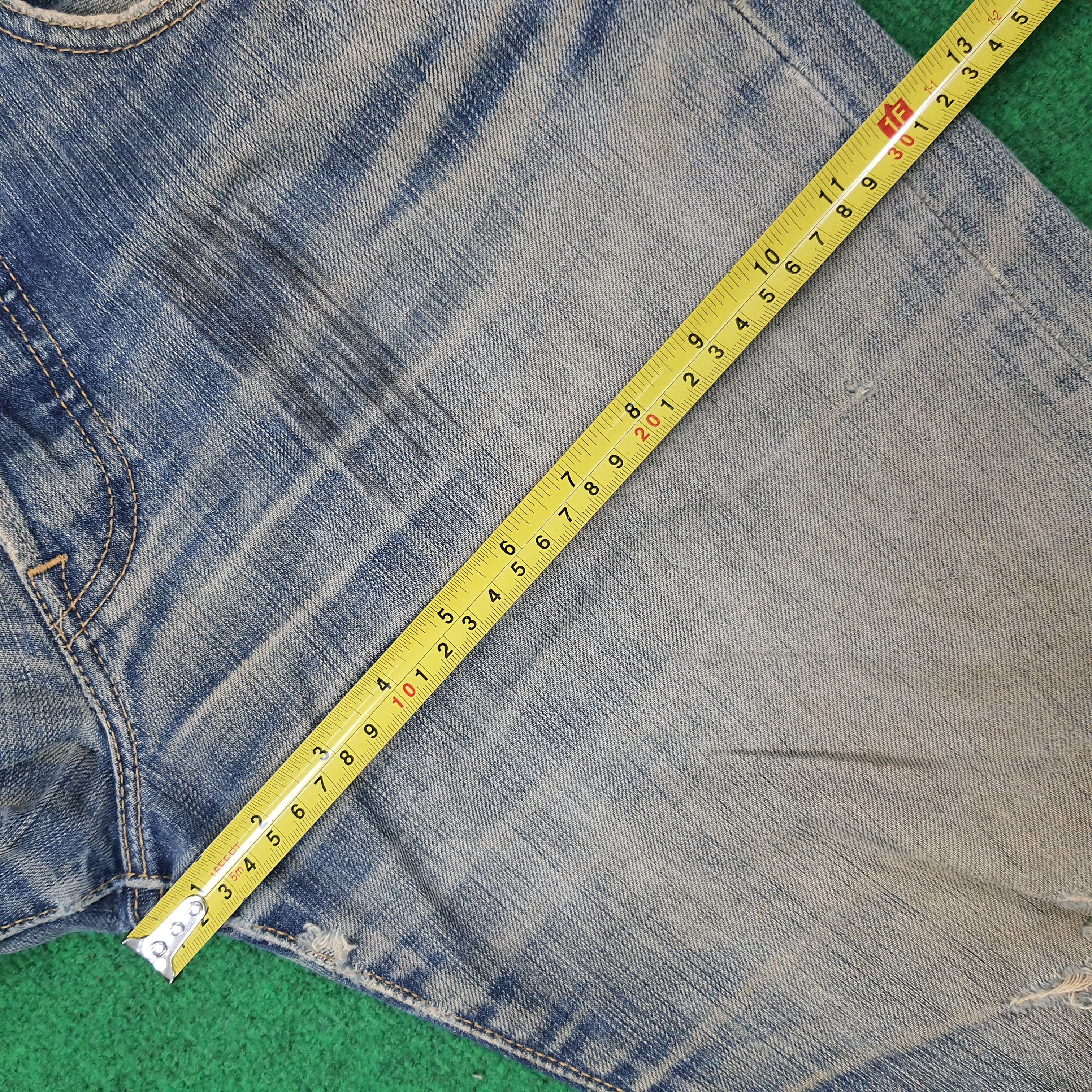 Levi's Vintage Levi's 501 Distressed Style Jeans C258N22 Size US 31 - 14 Thumbnail