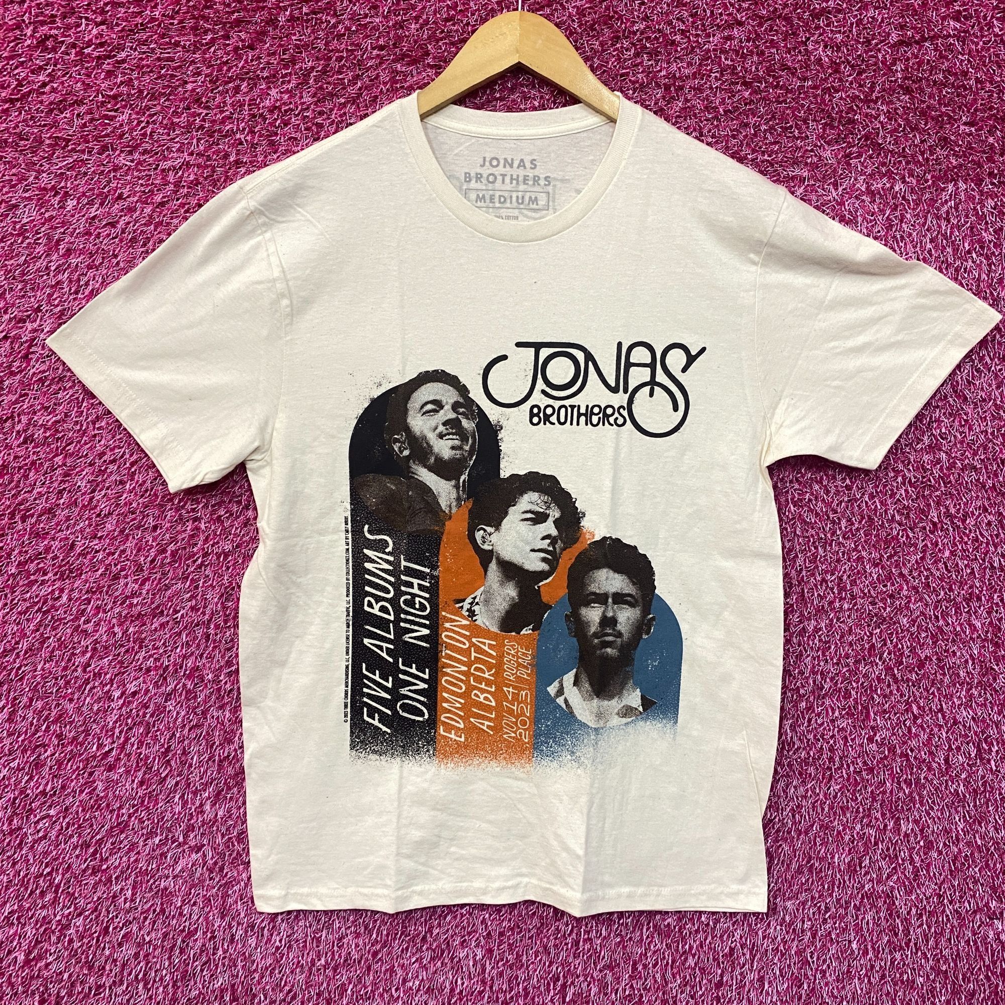 Other Jonas Brothers Five Albums One Night Tour T-Shirt Medium Size US M / EU 48-50 / 2 - 1 Thumbnail