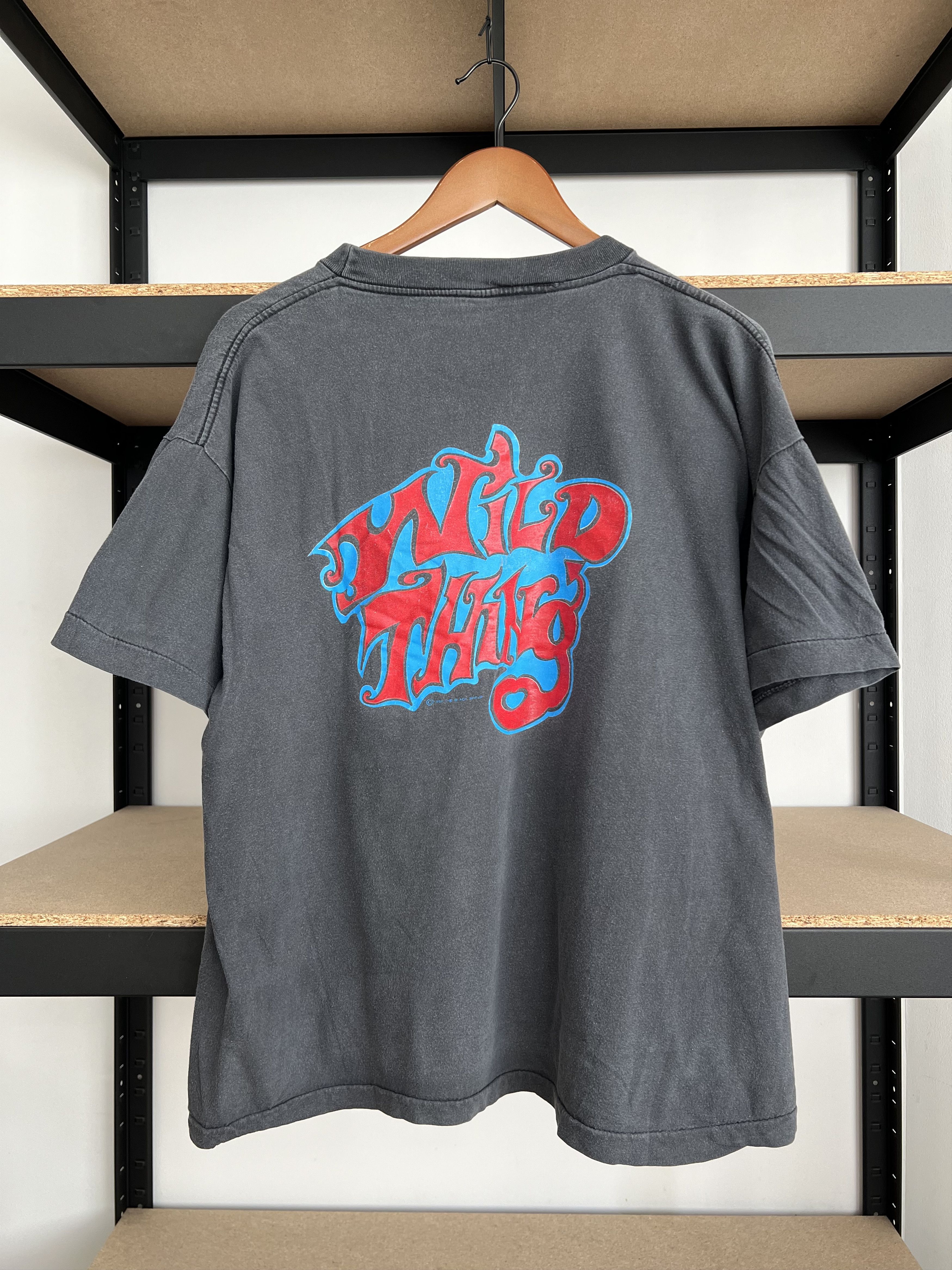 Band Tees Vintage 1992 Jimi Hendrix Wild Thing Black T-shirt Size US XL / EU 56 / 4 - 2 Thumbnail