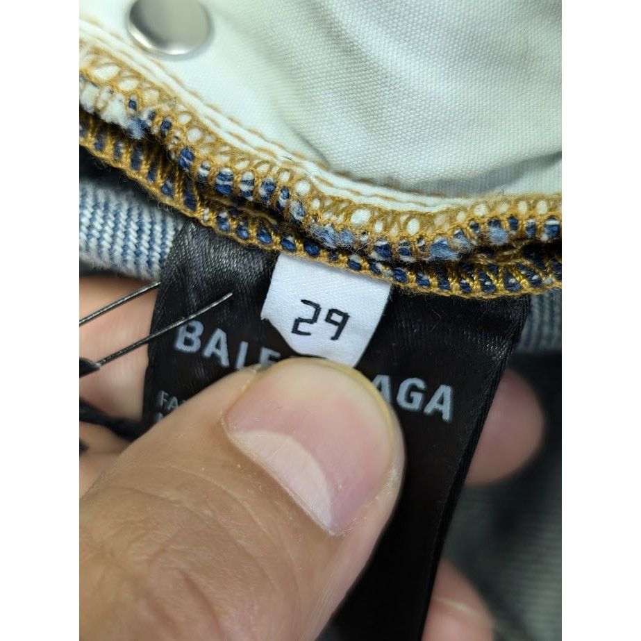 Balenciaga o1rshd1 Denim Jeans in Blue Size US 29 - 18 Thumbnail
