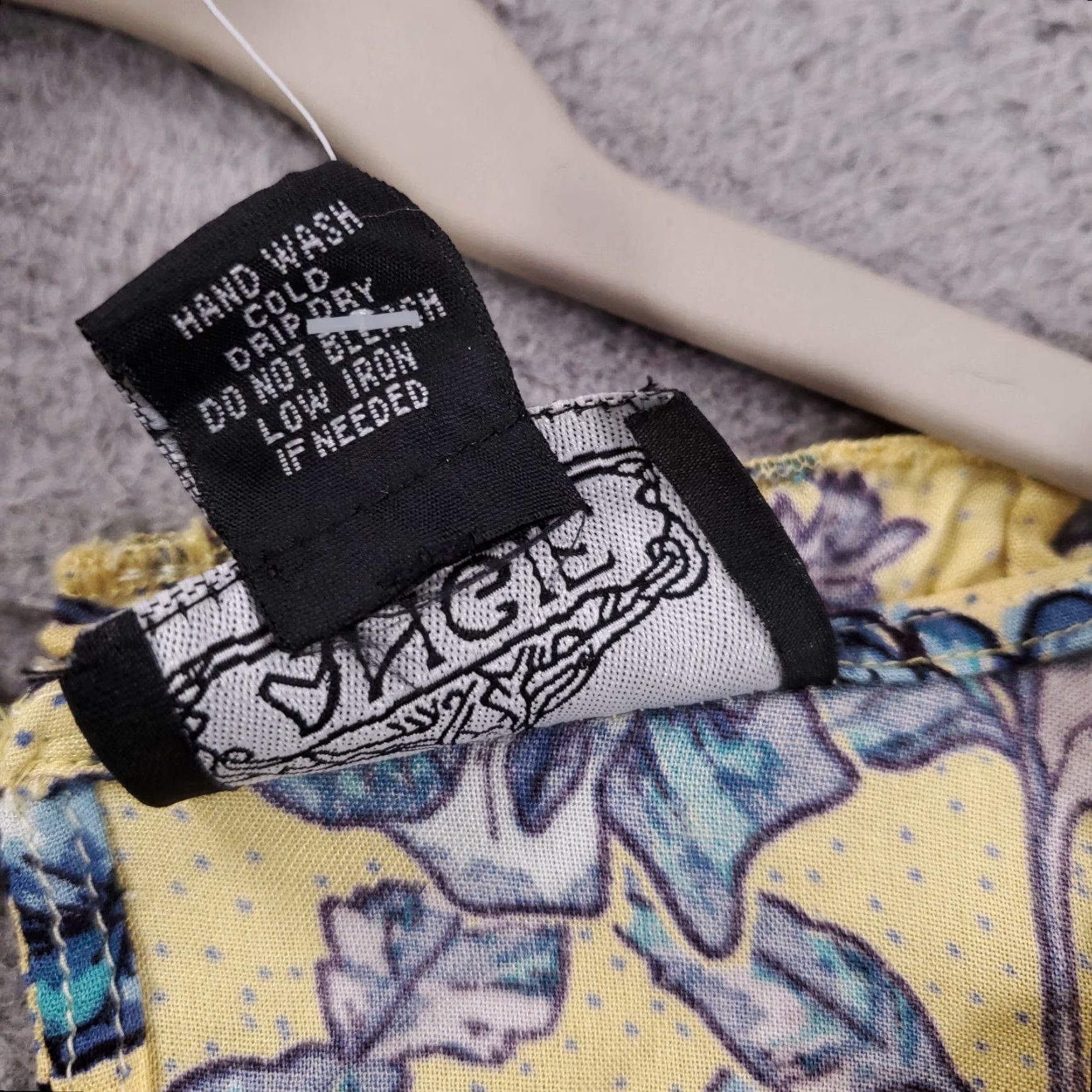 Vintage Angie Dress Womens L Yellow Floral Bohemian Rayon Short Sleeve V-Neck Mini Shift NWT Size L / US 10 / IT 46 - 7 Thumbnail
