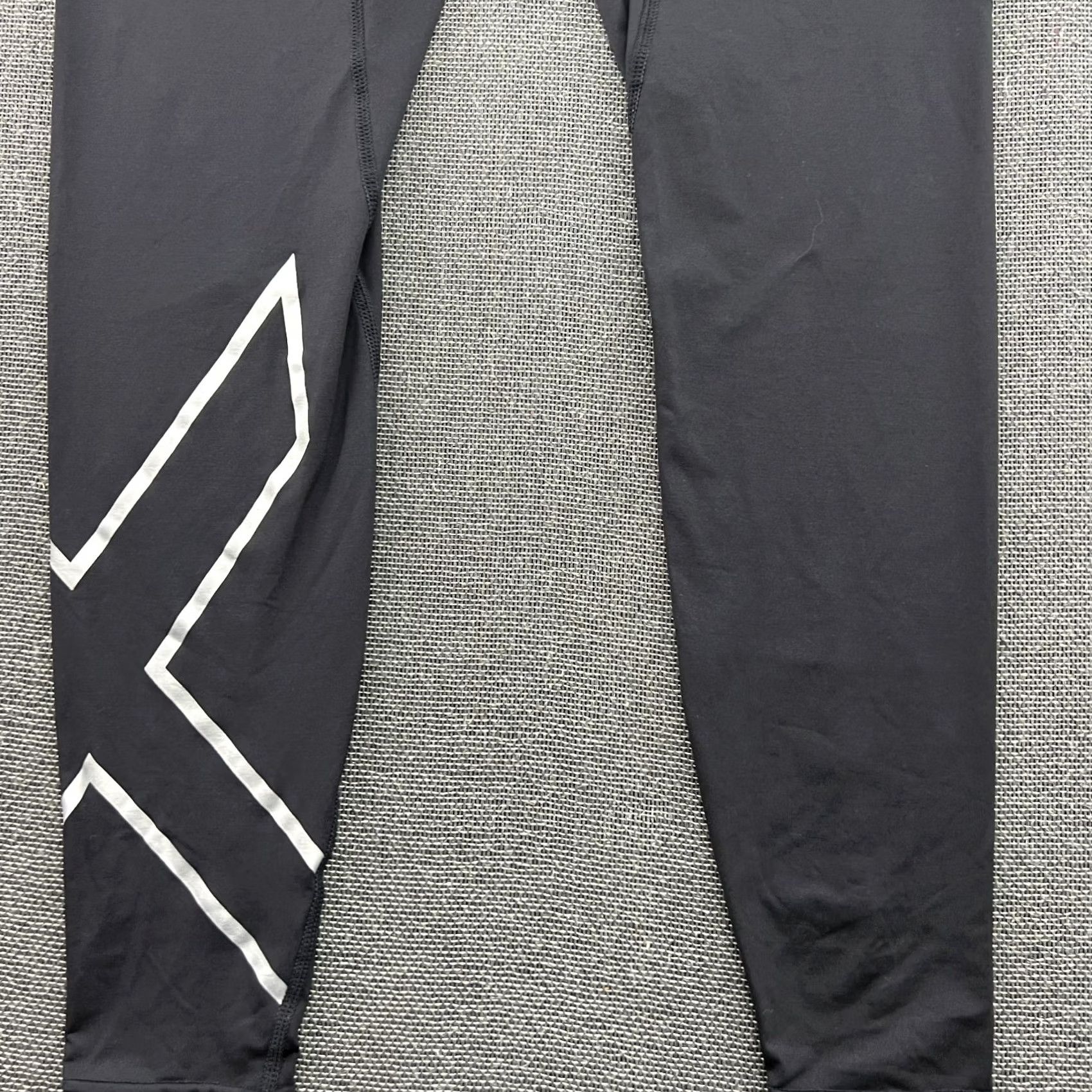 2XU 2XU Elite Mens Compression Pants M Black White Tights Athletic Drawstrings Sports Track Pants Mens Size US 31 - 6 Thumbnail