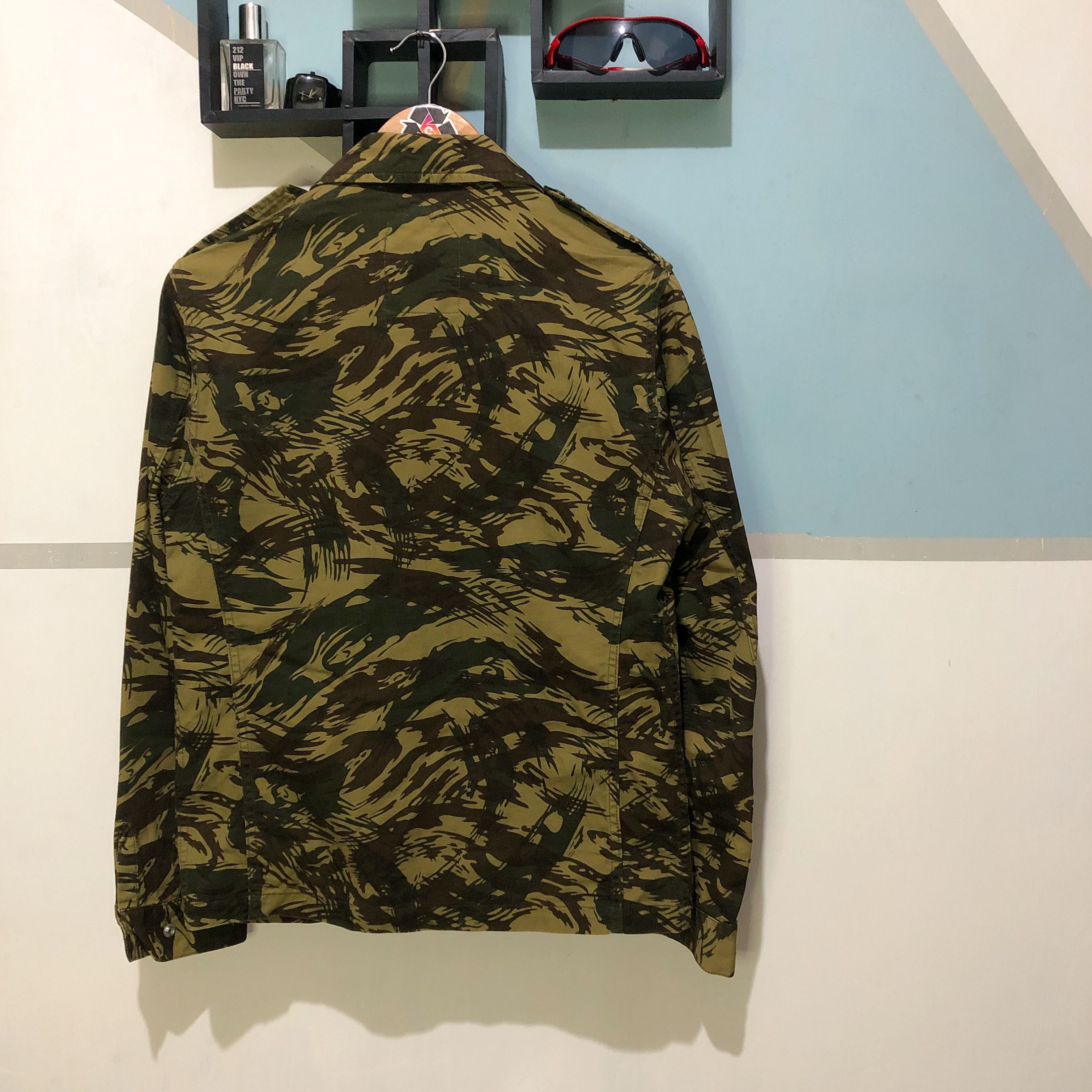Bape Archive Bape Mountain Foot 2013 Lizard Camo Jacket Size US M / EU 48-50 / 2 - 15 Thumbnail