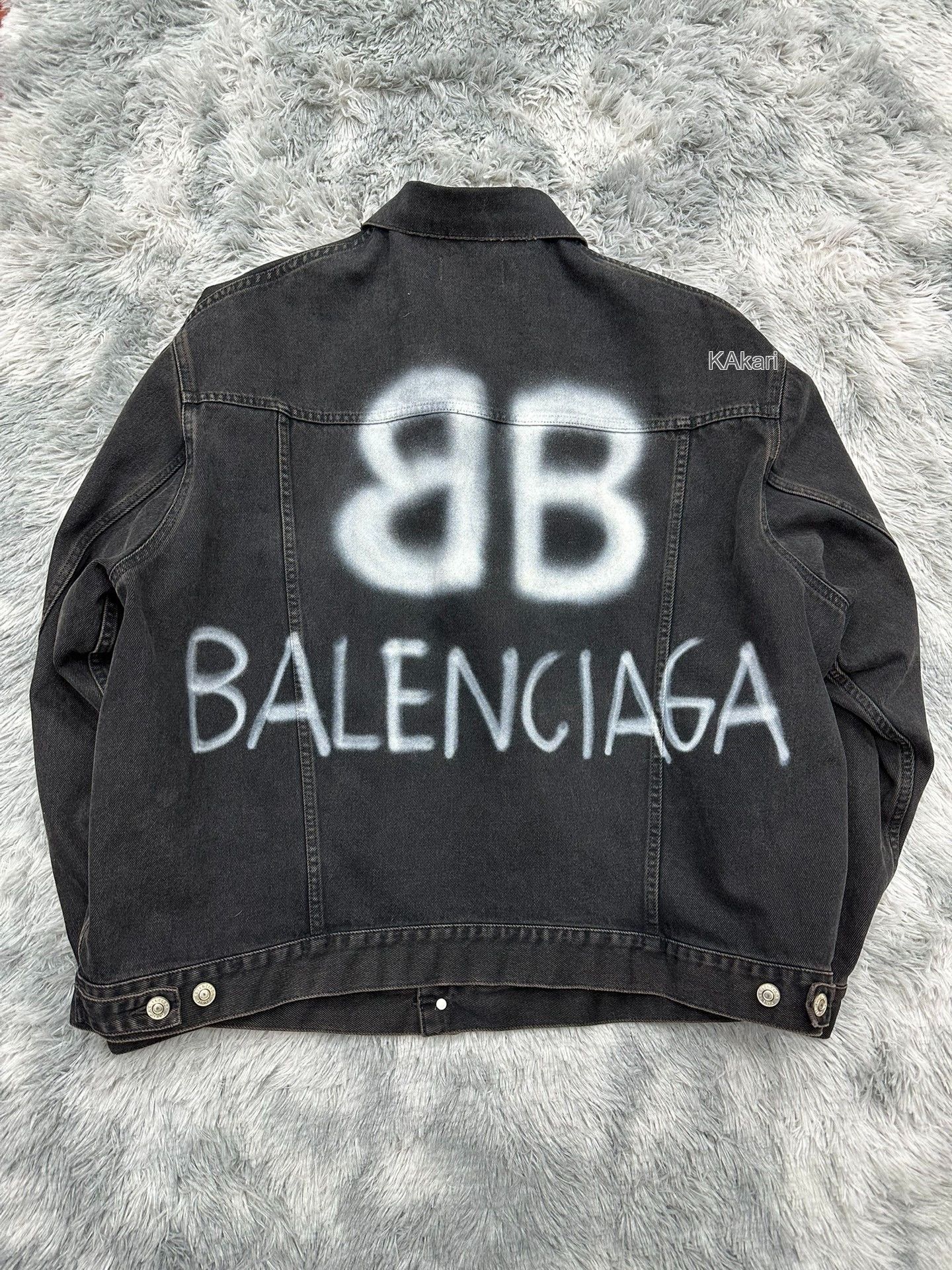 Balenciaga Balenciaga Double B Graffiti Denim Jacket Size US S / EU 44-46 / 1 - 2 Thumbnail