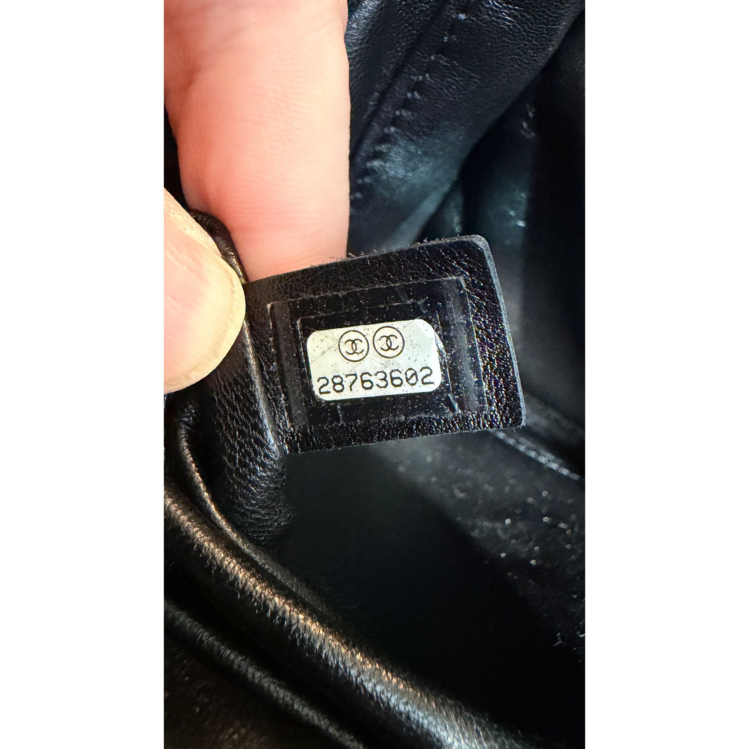 Chanel CHANEL BLACK QUILTED BOWLING CHAIN BAG Size ONE SIZE - 18 Thumbnail