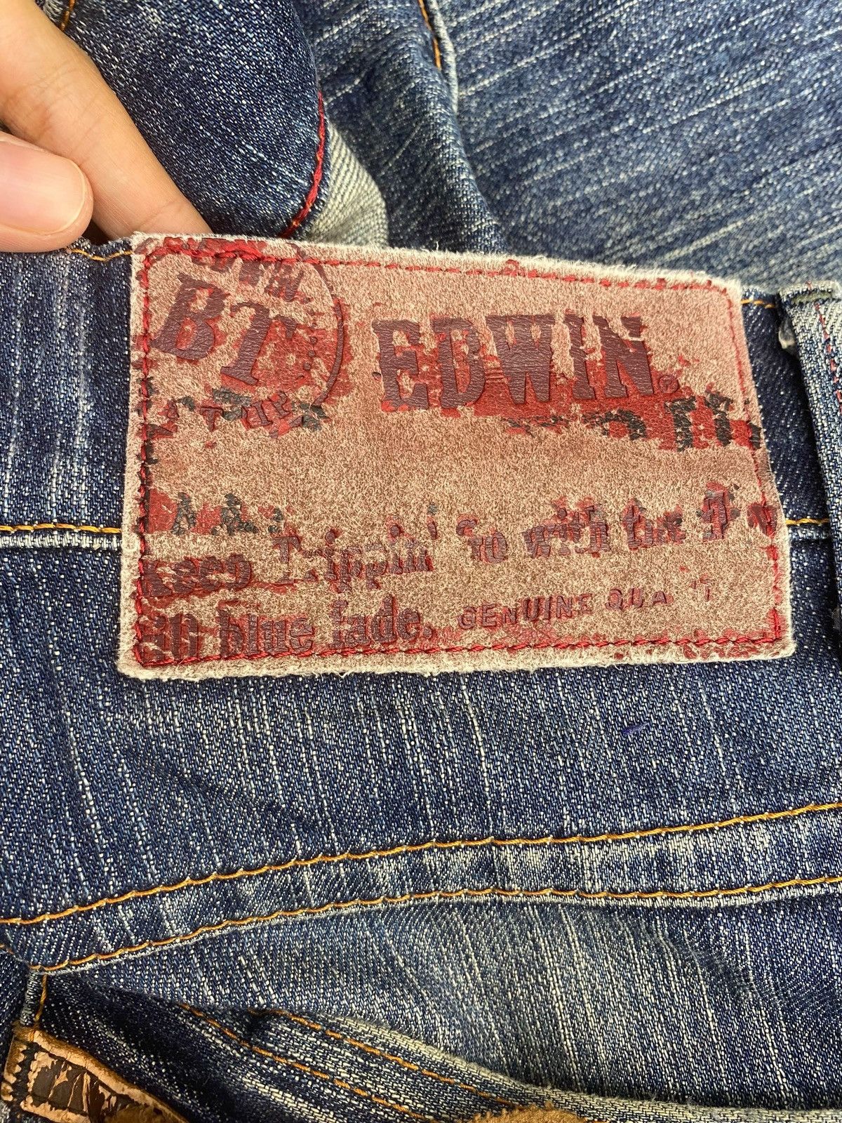 Edwin Vintage Edwin Faded Blue Wash Style Ripped Jeans Size US 32 / EU 48 - 13 Thumbnail