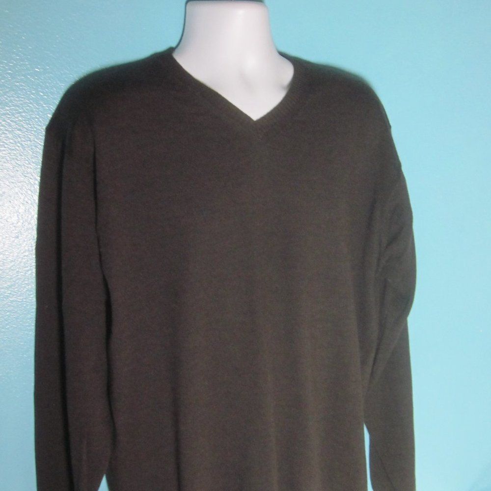 Banana Republic Men VINTAGE Banana Republic Extrafine Merino Wool Size XL Pullover VNeck Sweater Size US XL / EU 56 / 4 - 9 Thumbnail