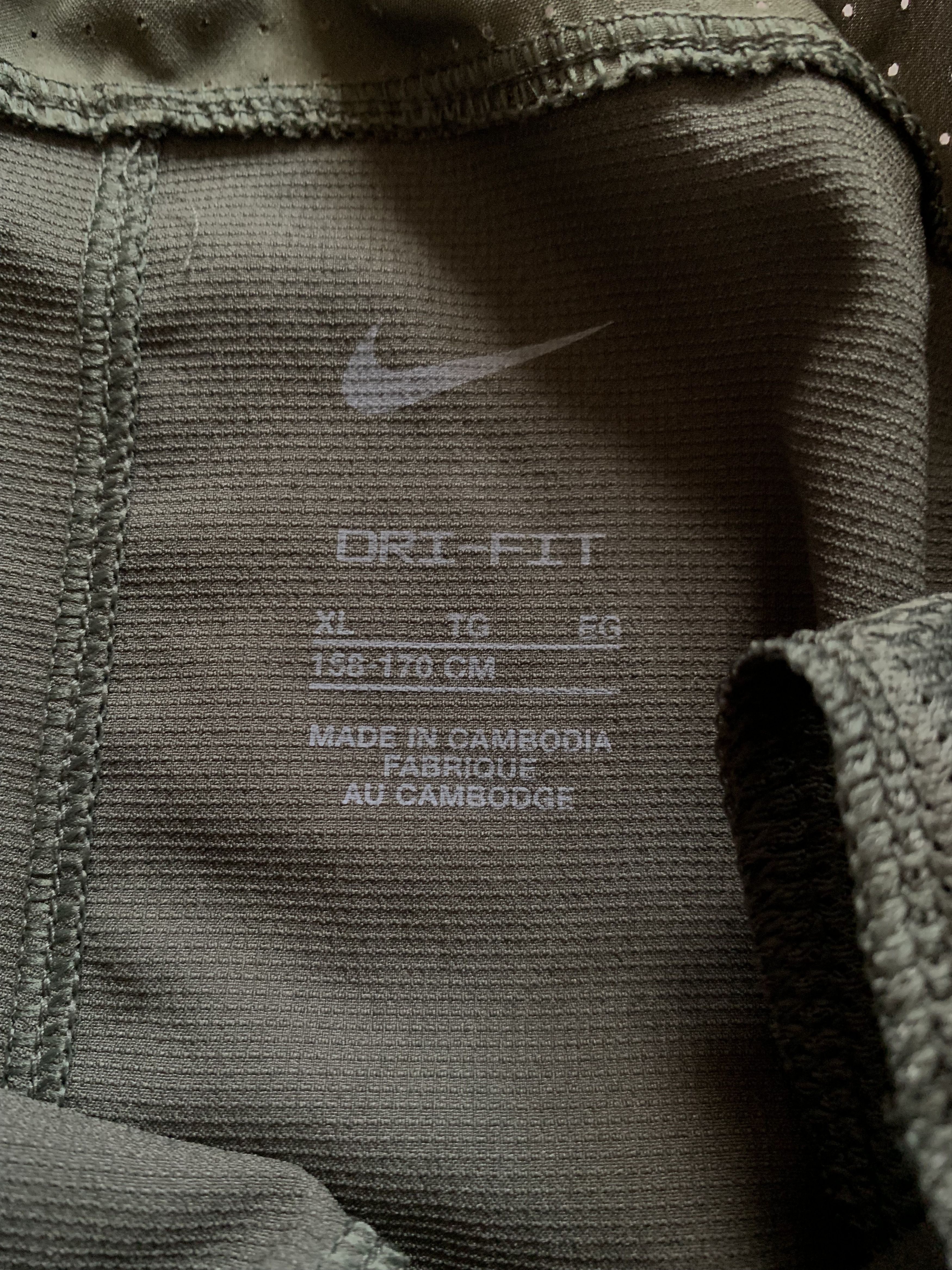 Nike Youth Nike Dri Fit Khaki Training Shorts Size US 28 / EU 44 - 6 Thumbnail