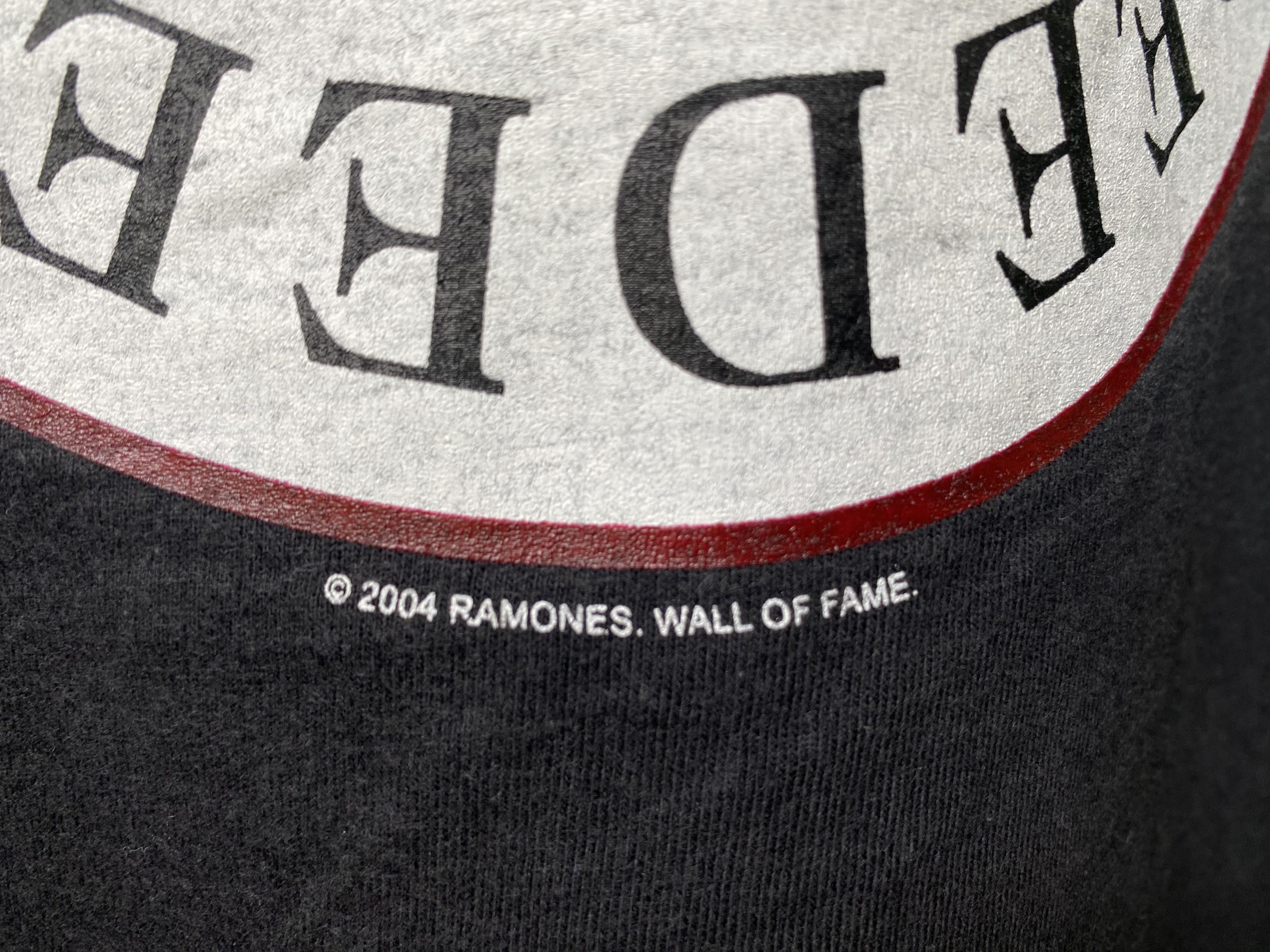 Band Tees × Vintage Vintage 2004 Ramones Band Line Up Names Wall of Fame Tshirt Size US M / EU 48-50 / 2 - 5 Thumbnail