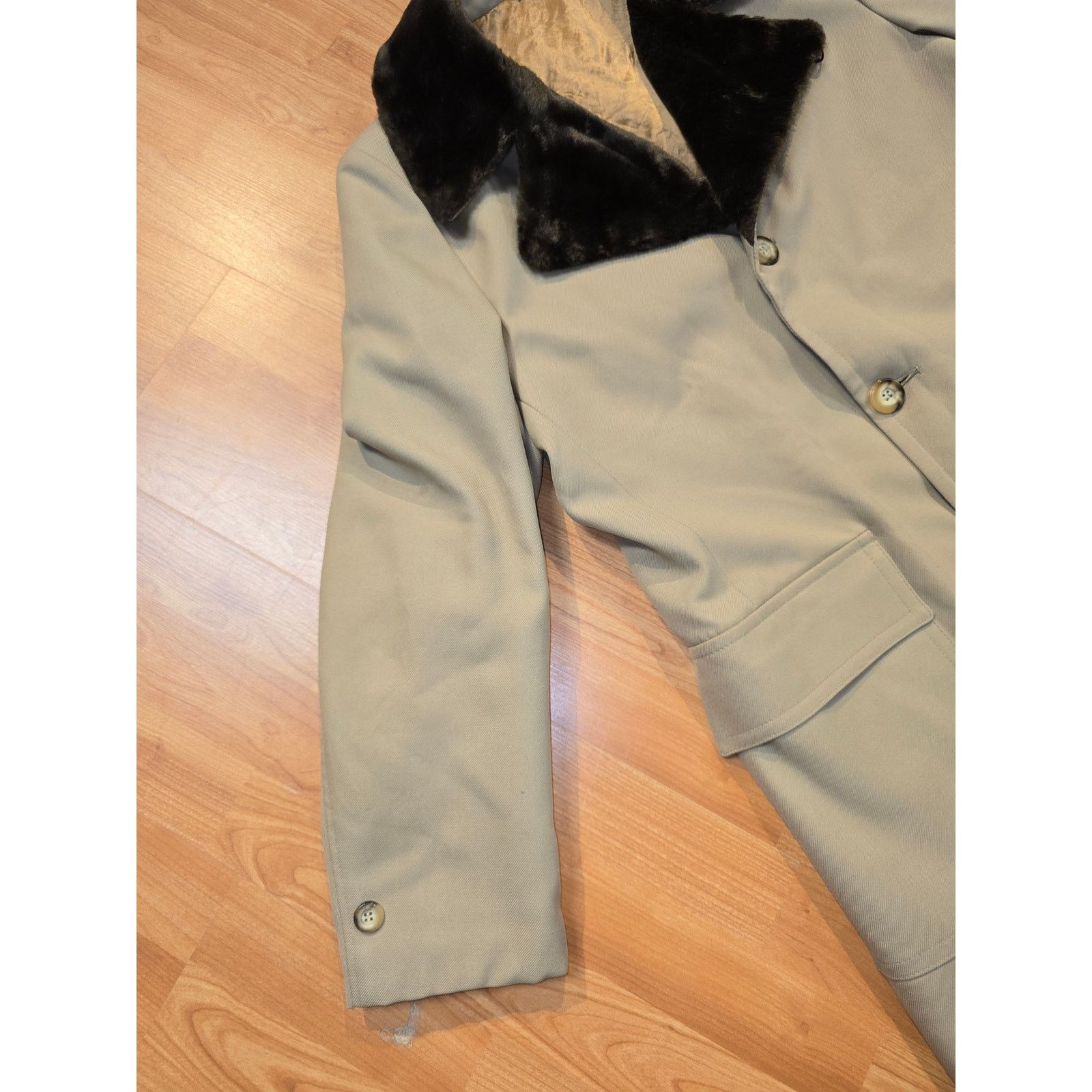 Sears Vintage Sears Overcoat 70s Faux Fur Collar 42 Reg Tan Jacket Size US L / EU 52-54 / 3 - 3 Thumbnail