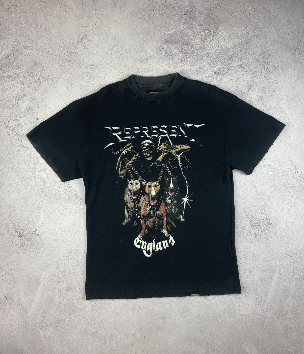 Represent Clo. × Vintage Vintage Represent England Graphic Dogs Metal Band Style Size US XS / EU 42 / 0 - 1 Thumbnail